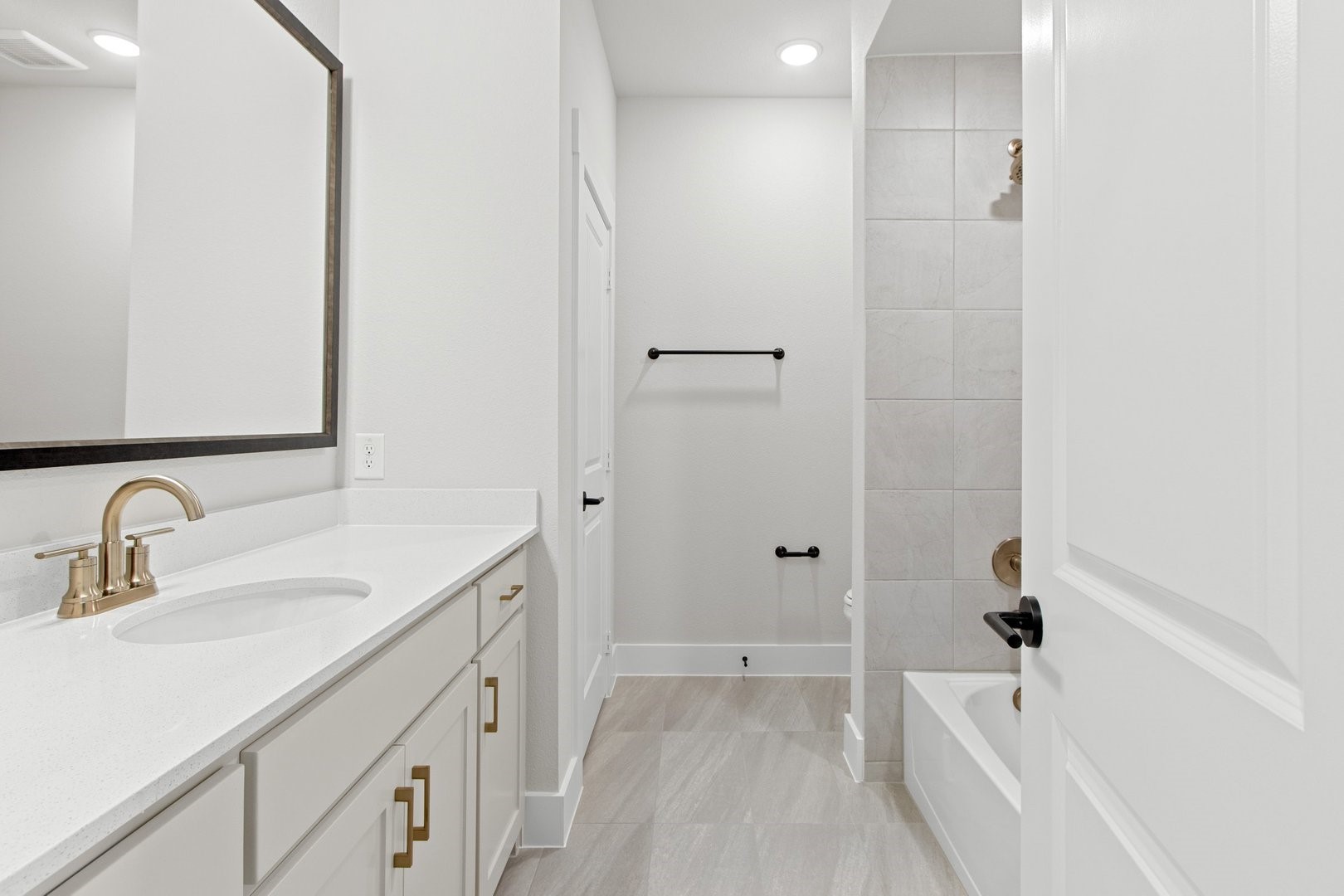 2884 Enfield The Colony TX 75056