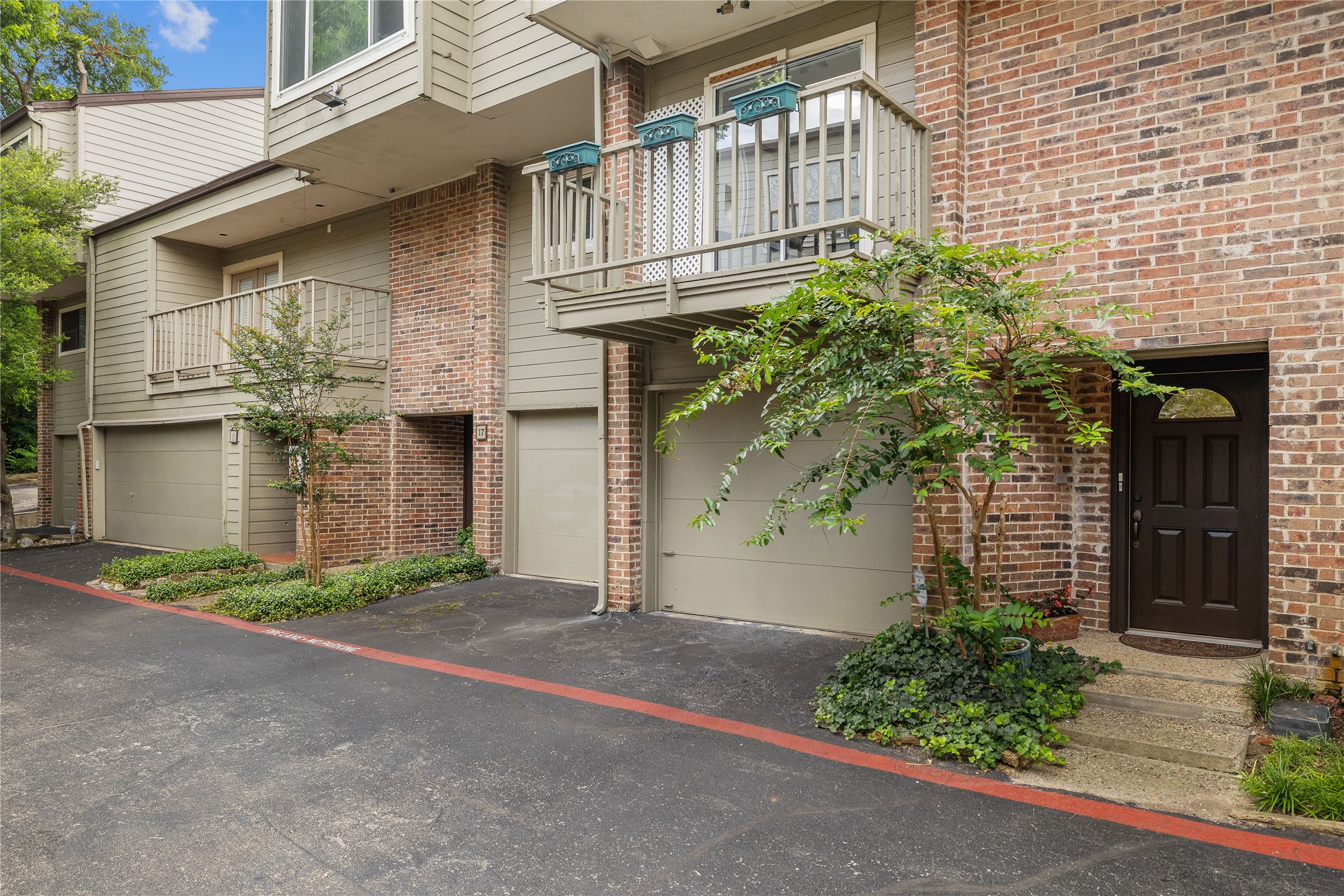 6808 Eastridge Drive Dallas TX 75231