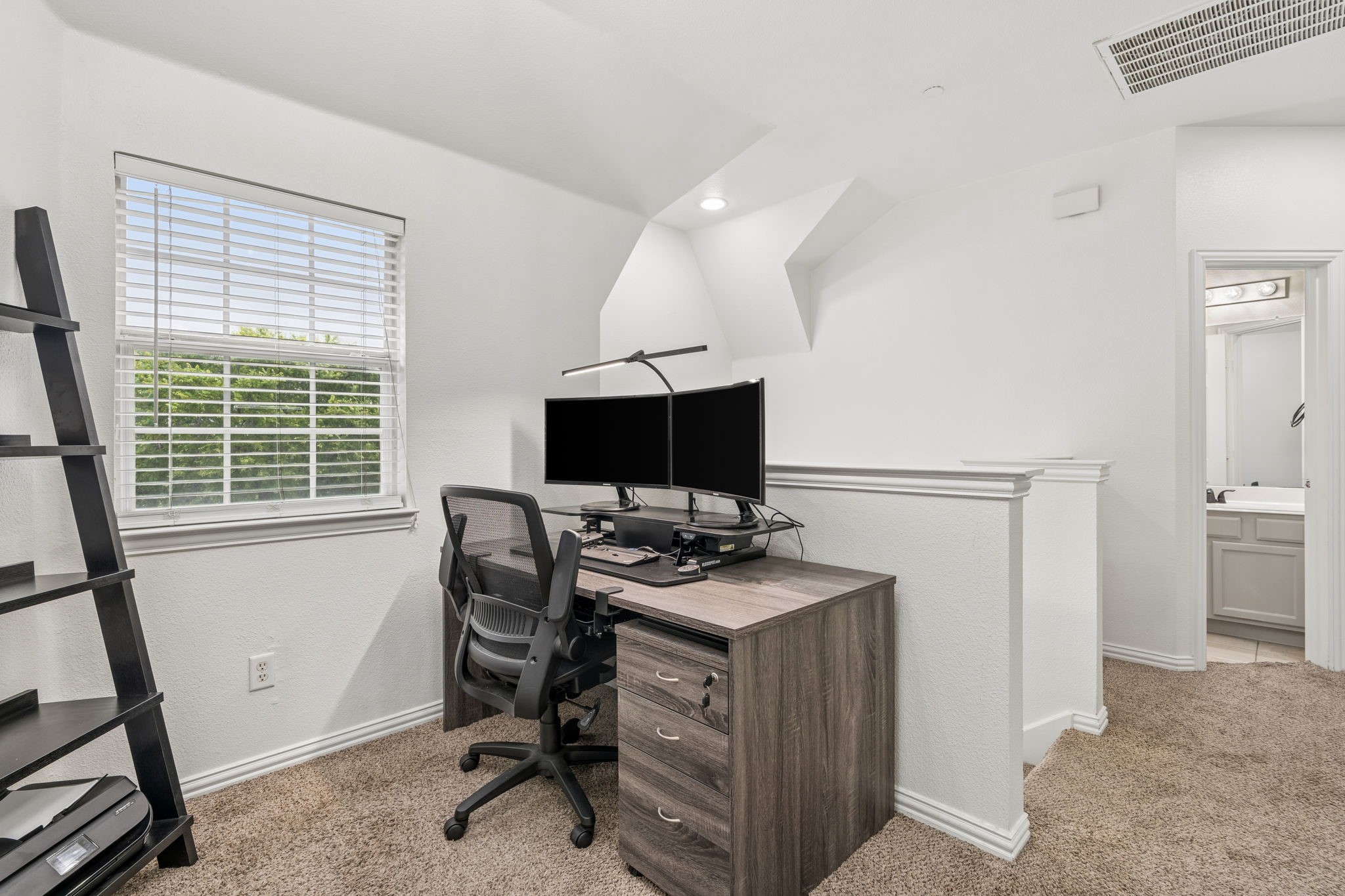 2117 Parkview Carrollton TX 75006