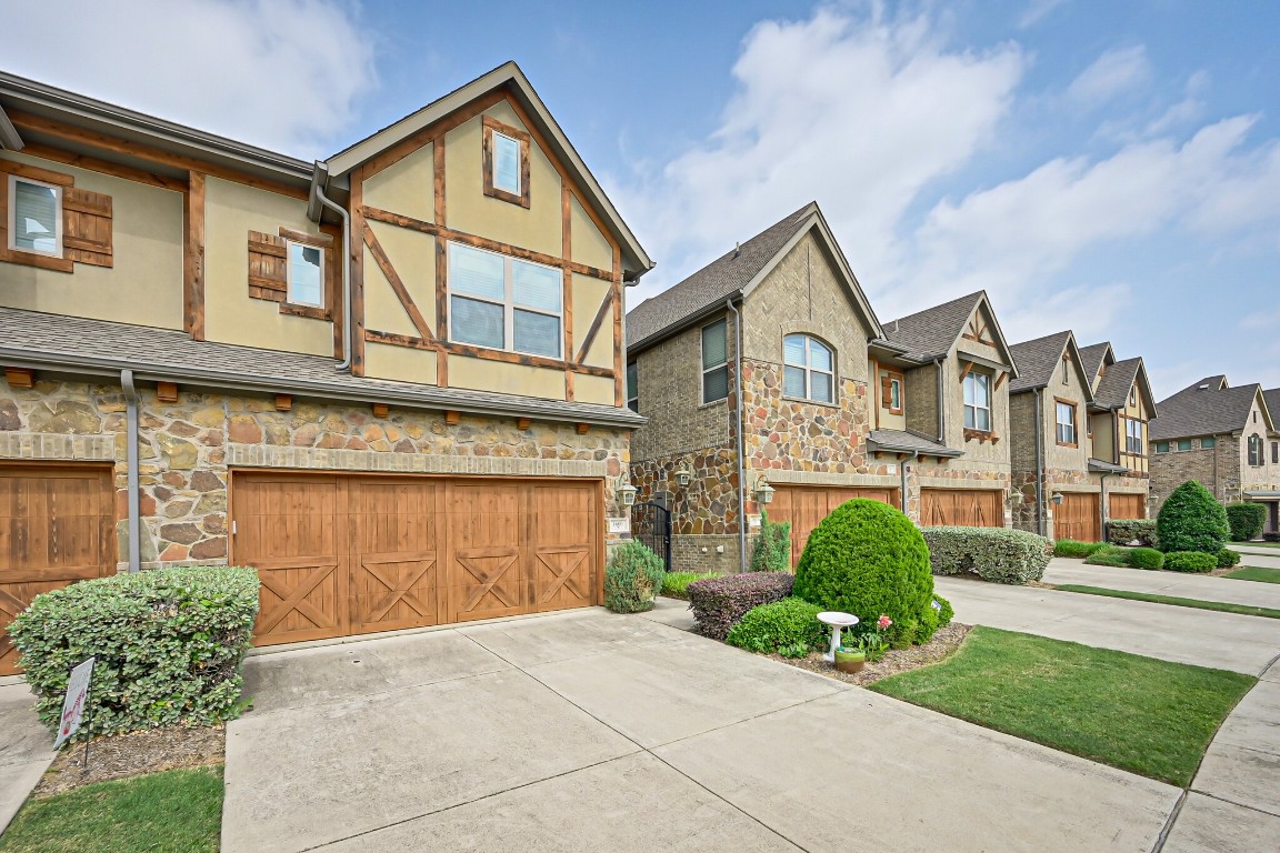 1603 Brook Grove Drive Euless TX 76039