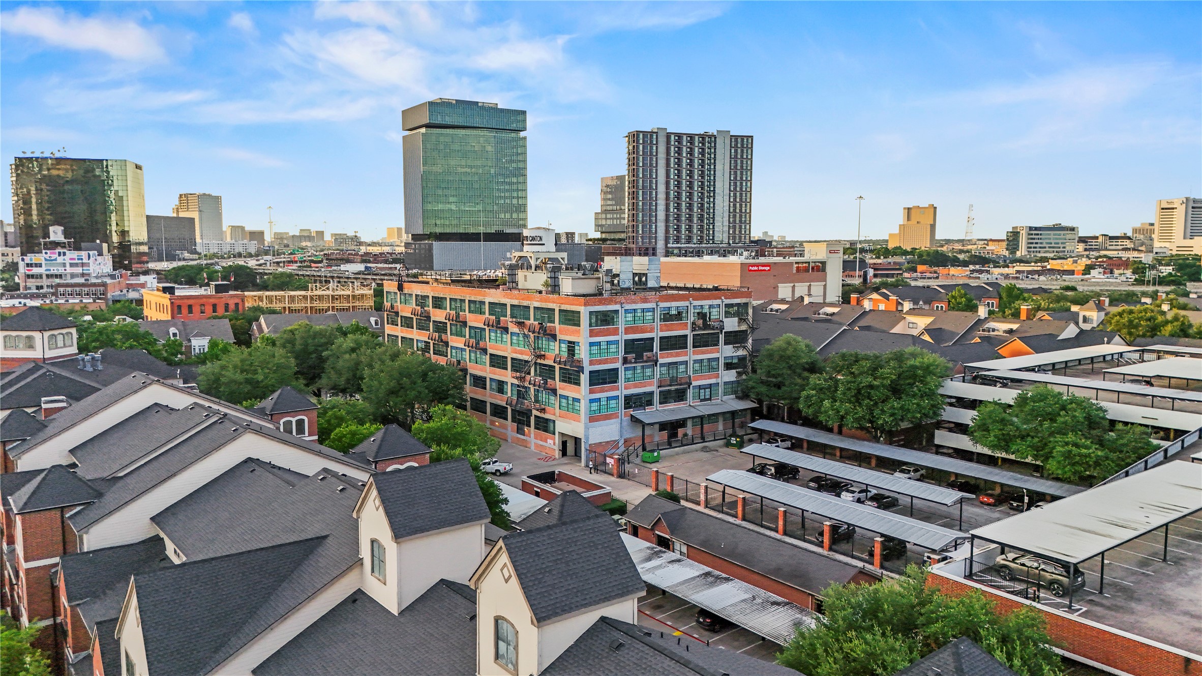2220 Canton Street Dallas TX 75201