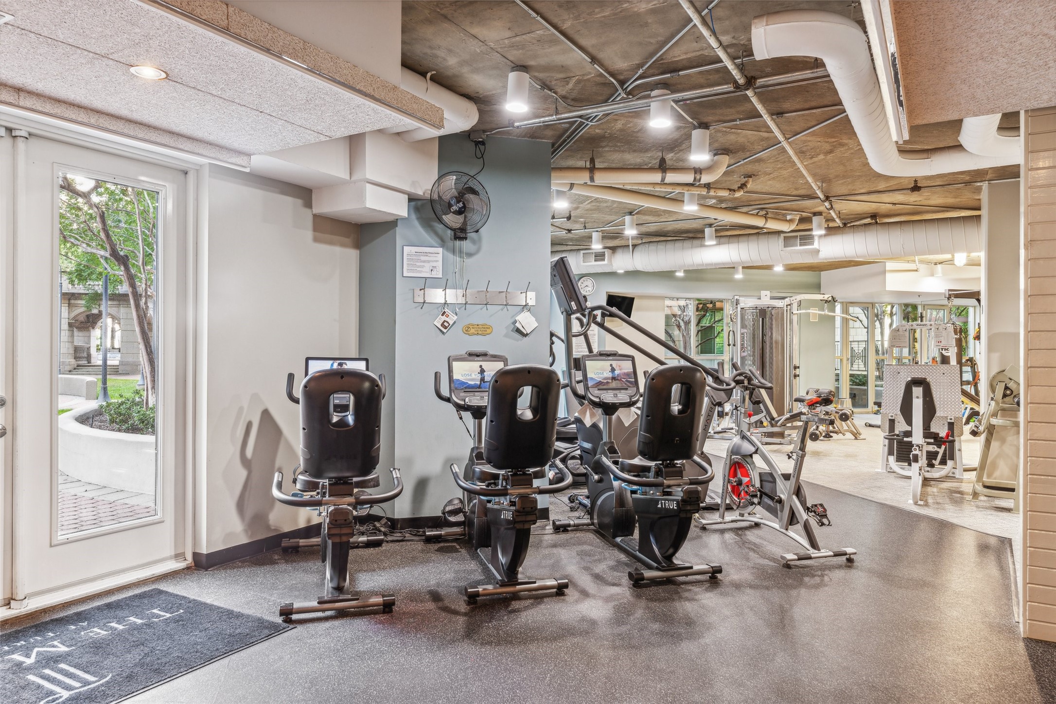 3401 Lee Parkway Dallas TX 75219
