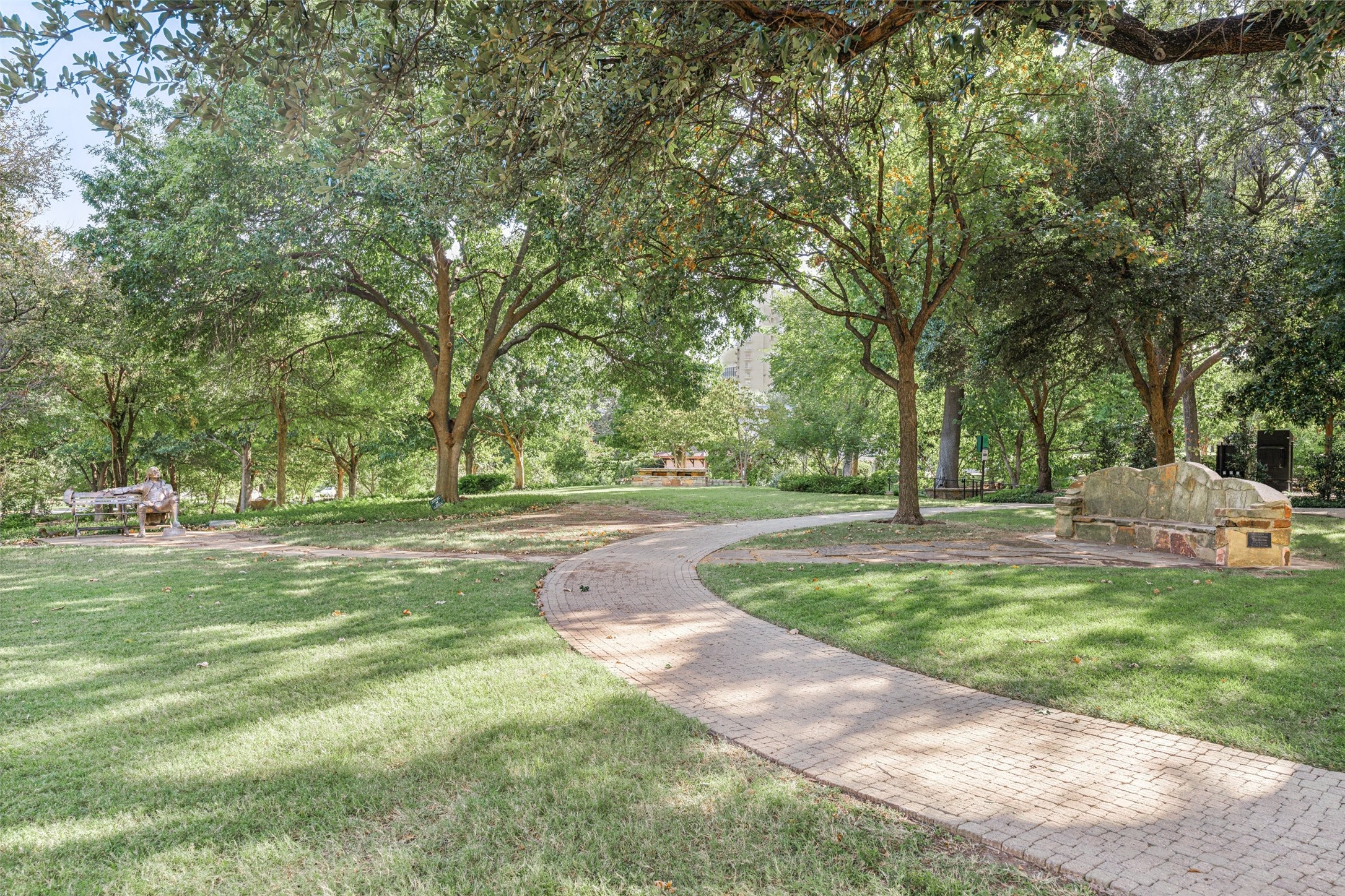 3401 Lee Parkway Dallas TX 75219