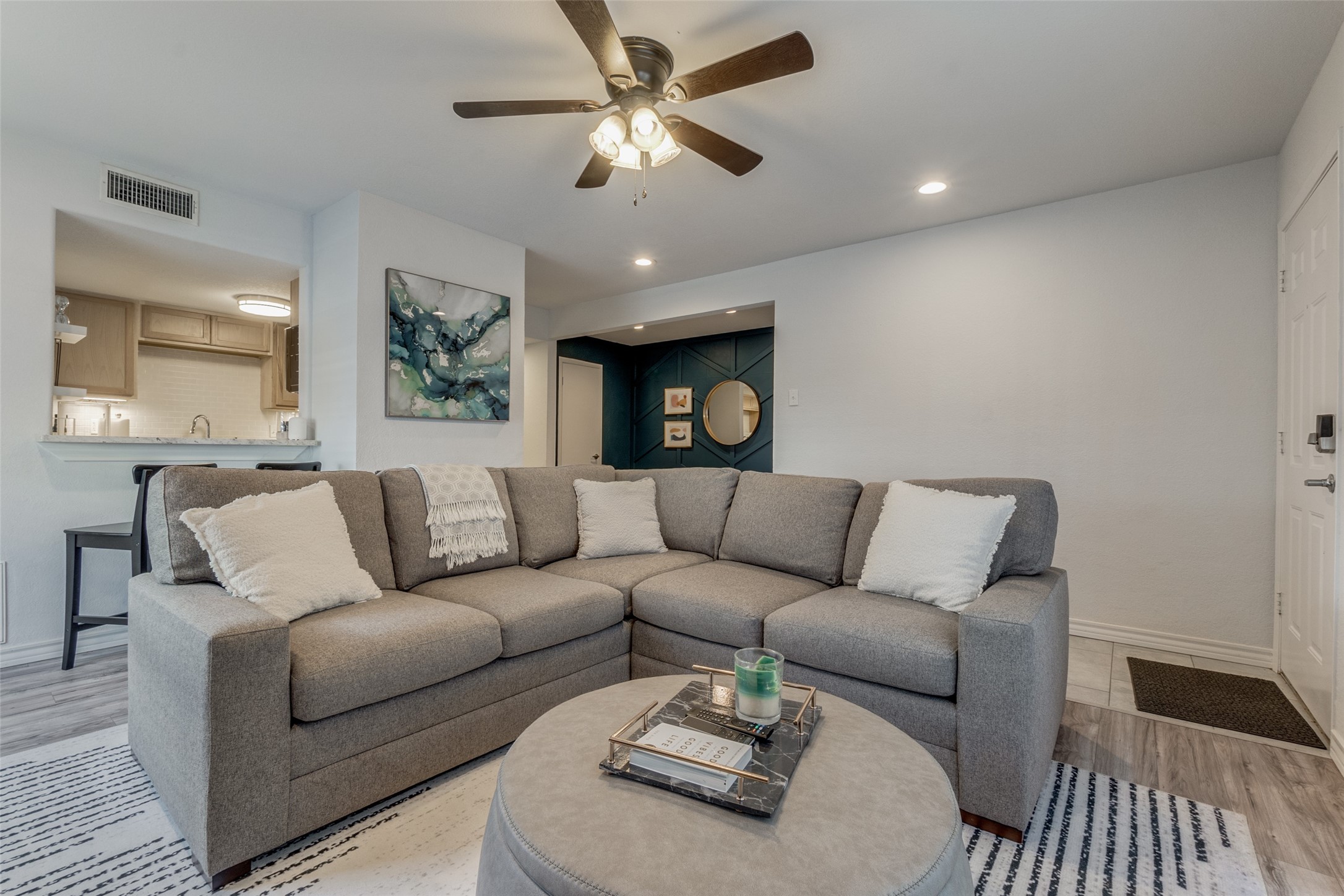 4338 Hartford Street Dallas TX 75219