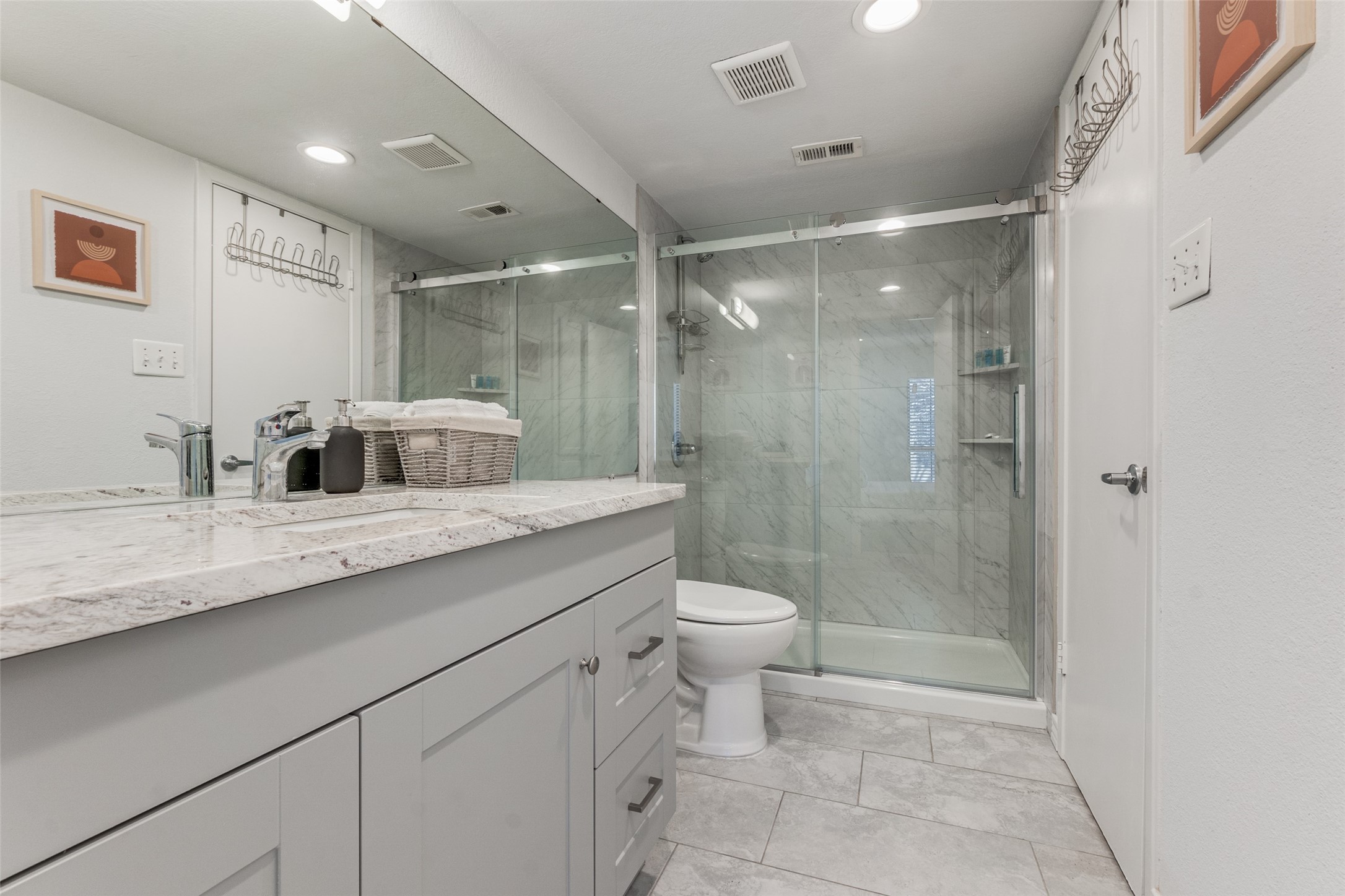 4338 Hartford Street Dallas TX 75219