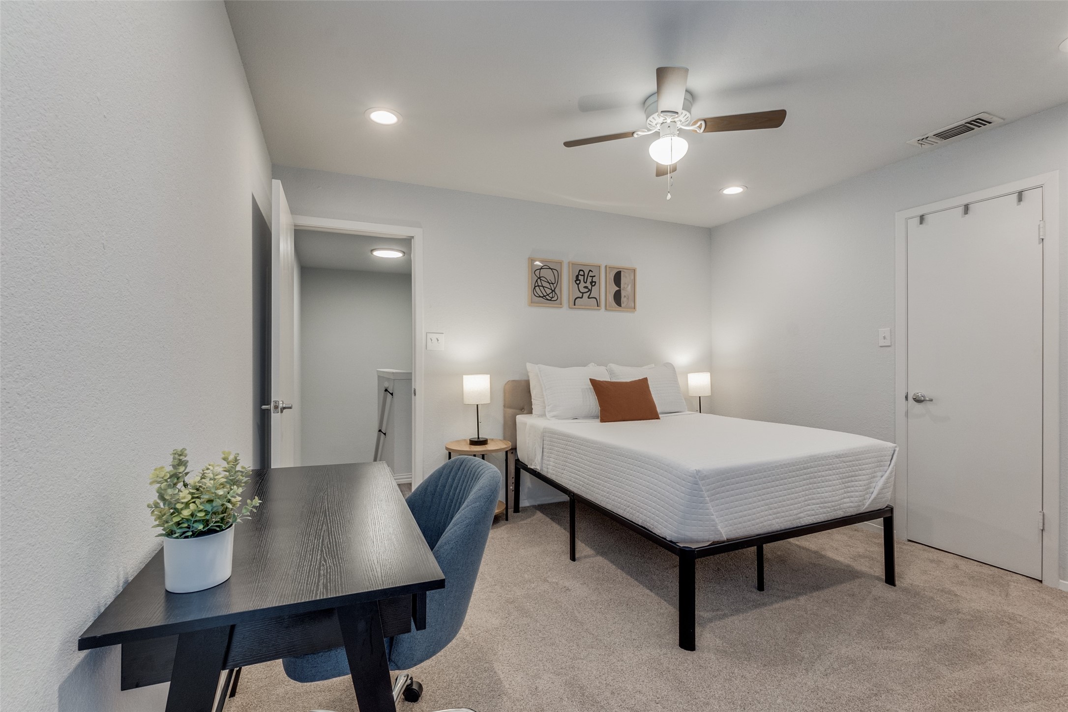 4338 Hartford Street Dallas TX 75219