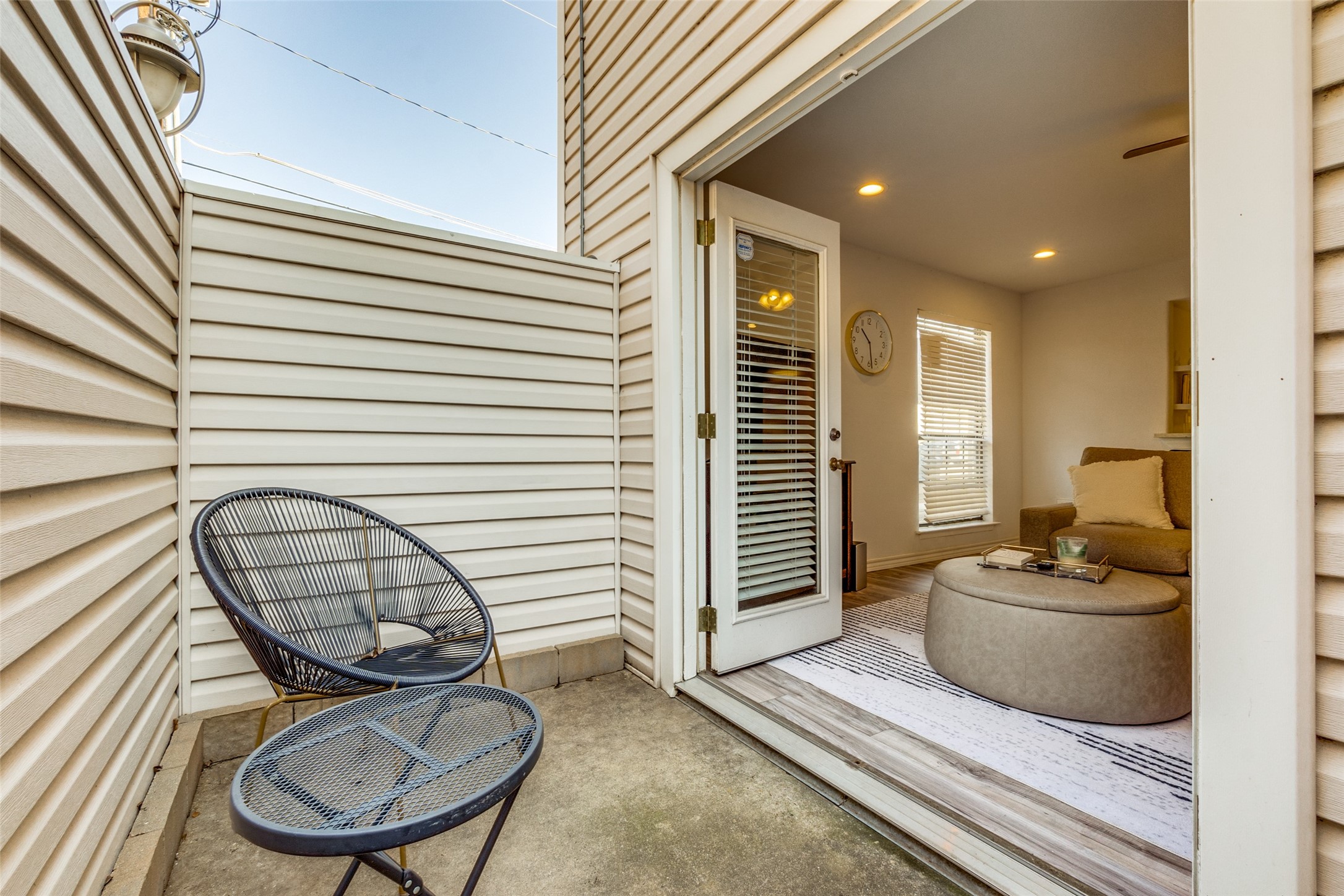 4338 Hartford Street Dallas TX 75219