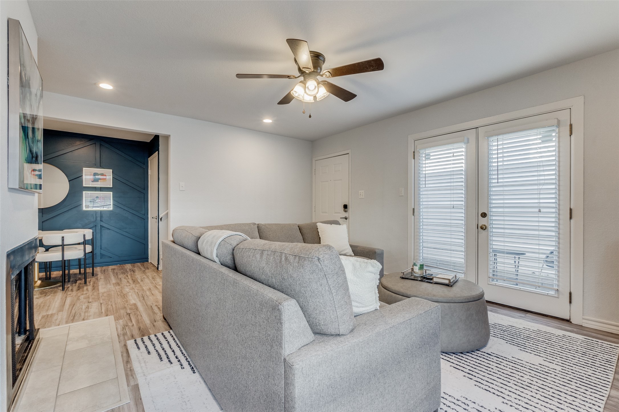 4338 Hartford Street Dallas TX 75219