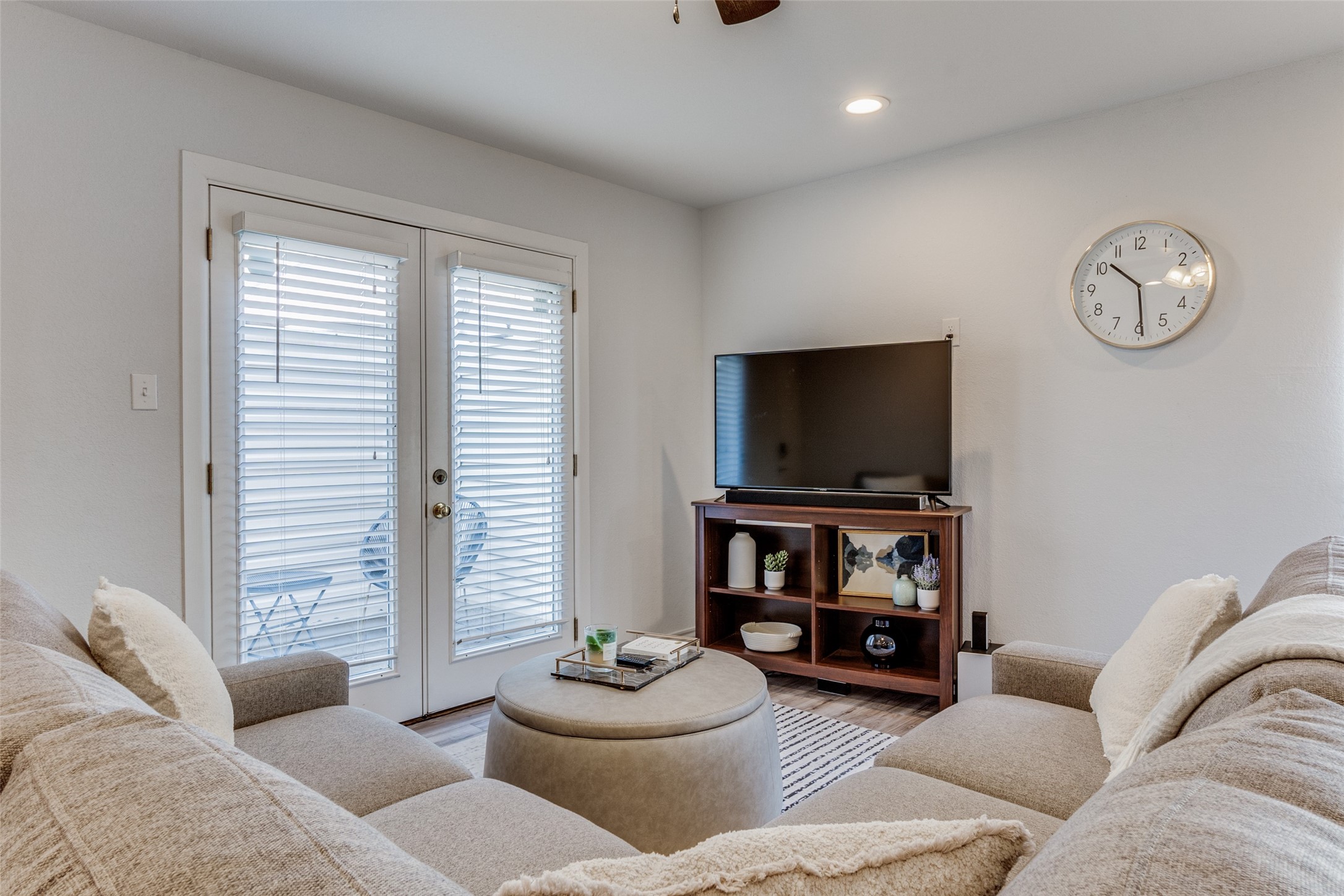 4338 Hartford Street Dallas TX 75219