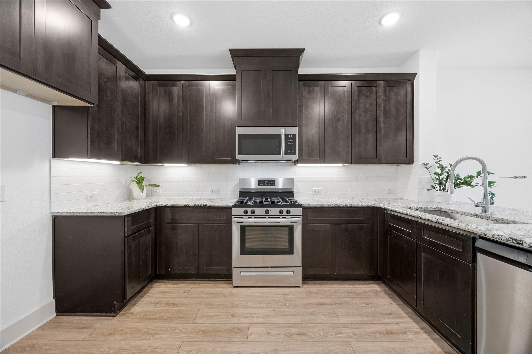818 Trace Hawk Lane Arlington TX 76005