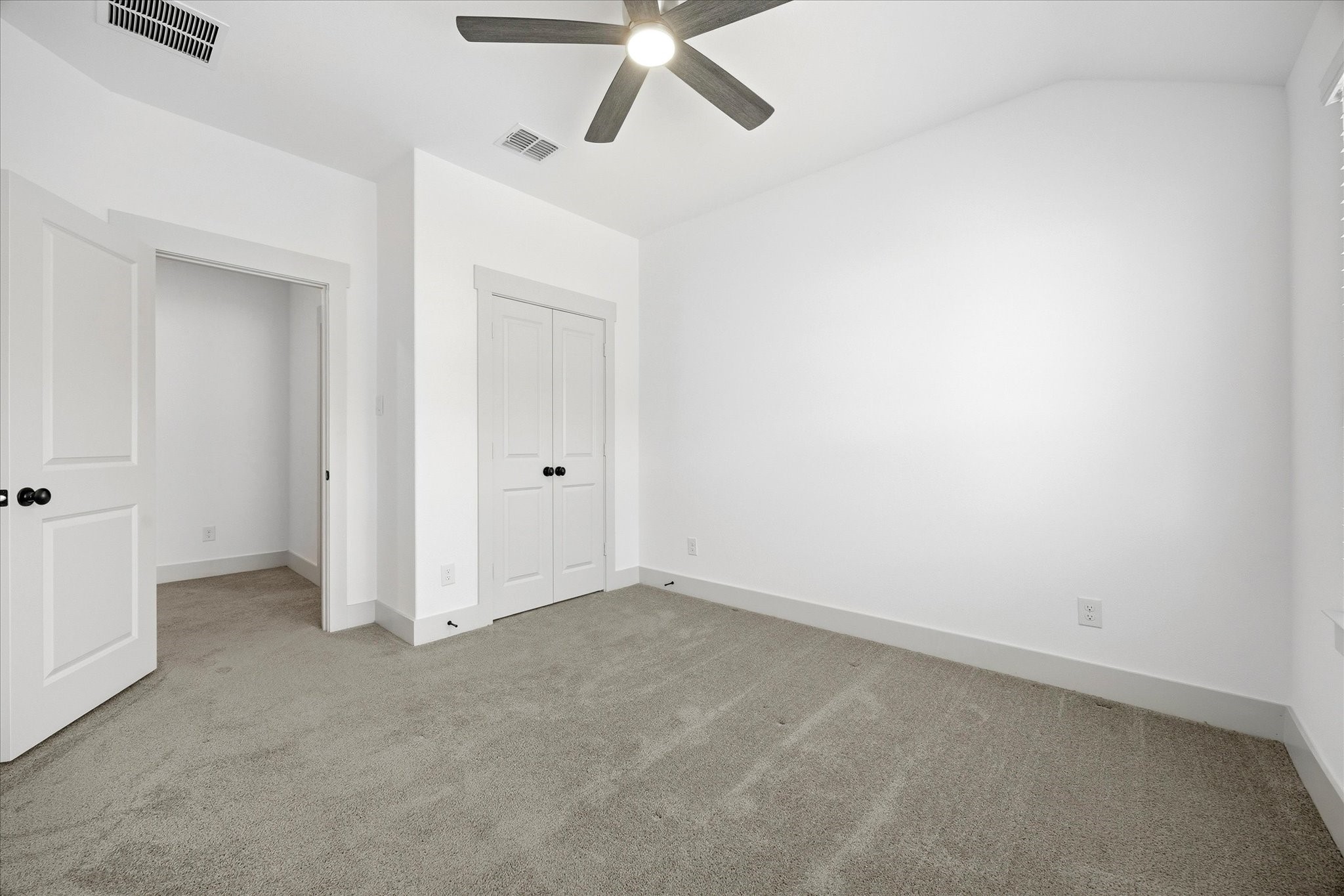 818 Trace Hawk Lane Arlington TX 76005