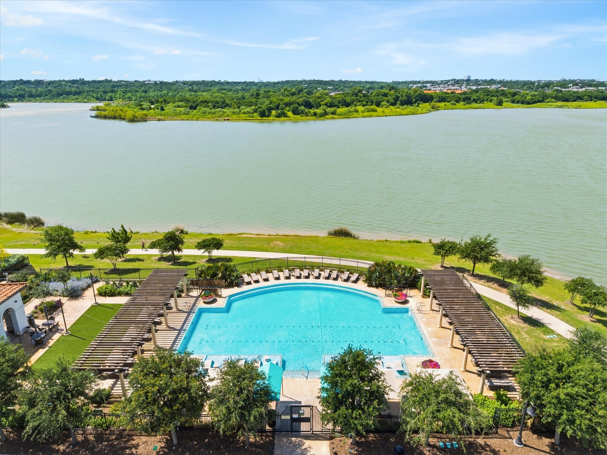 818 Trace Hawk Lane Arlington TX 76005