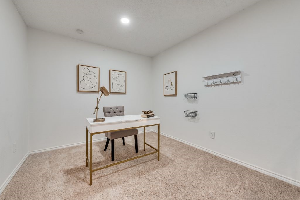 17860 Windflower Way Dallas TX 75252