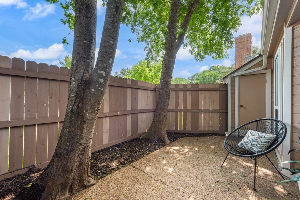 17860 Windflower Way Dallas TX 75252