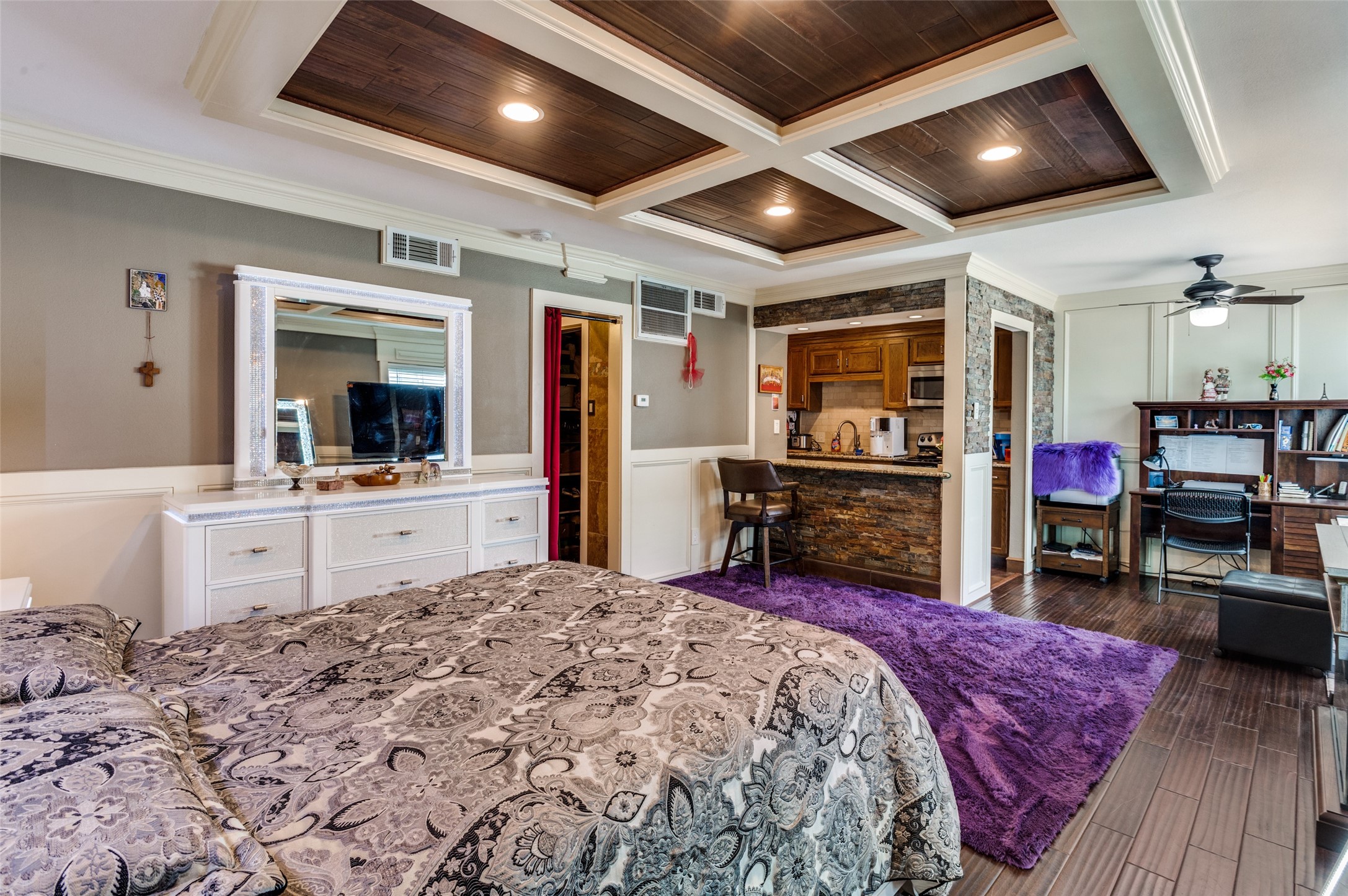 4347 Dickason Avenue Dallas TX 75219
