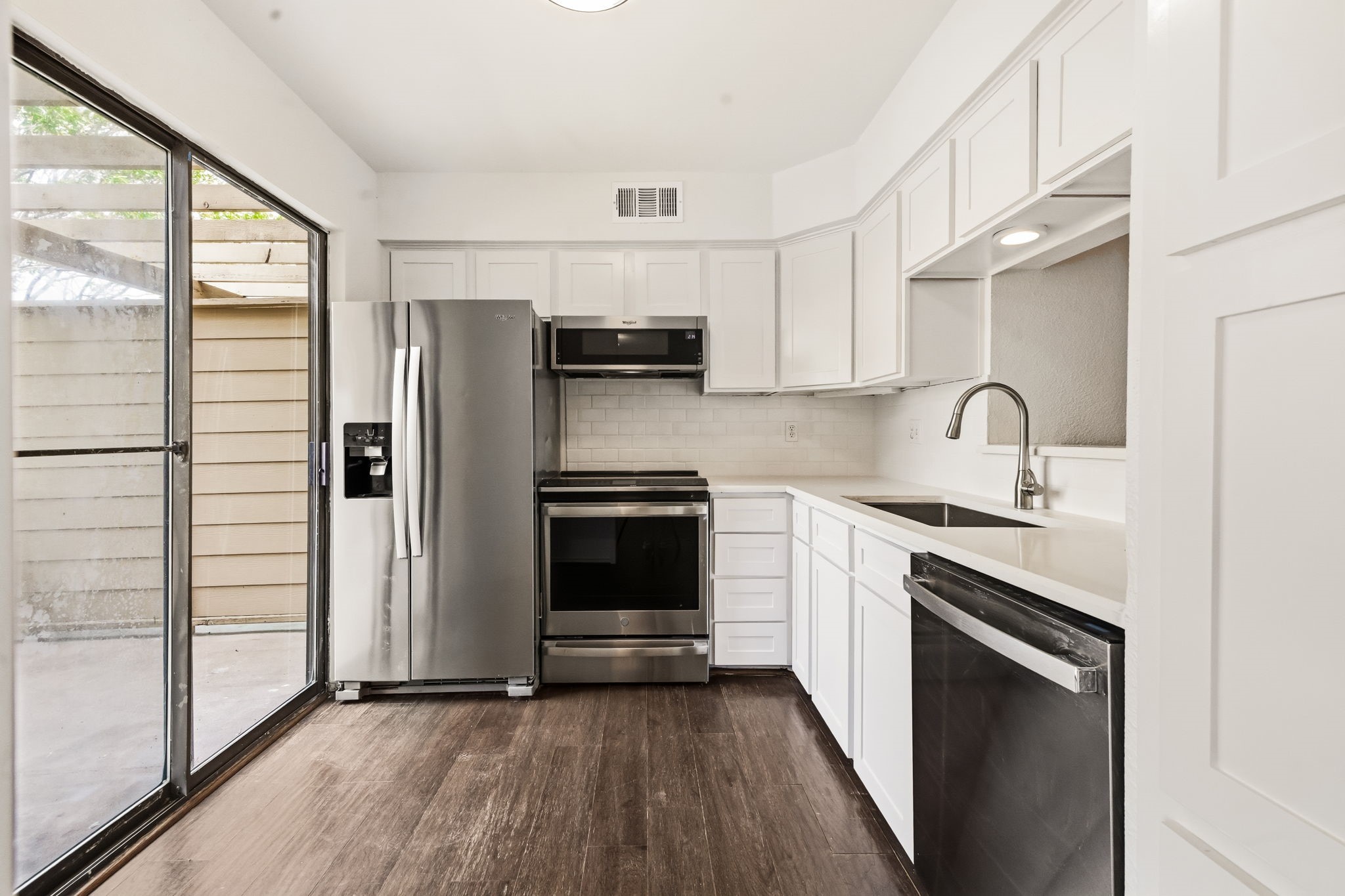5200 Martel Avenue Dallas TX 75206