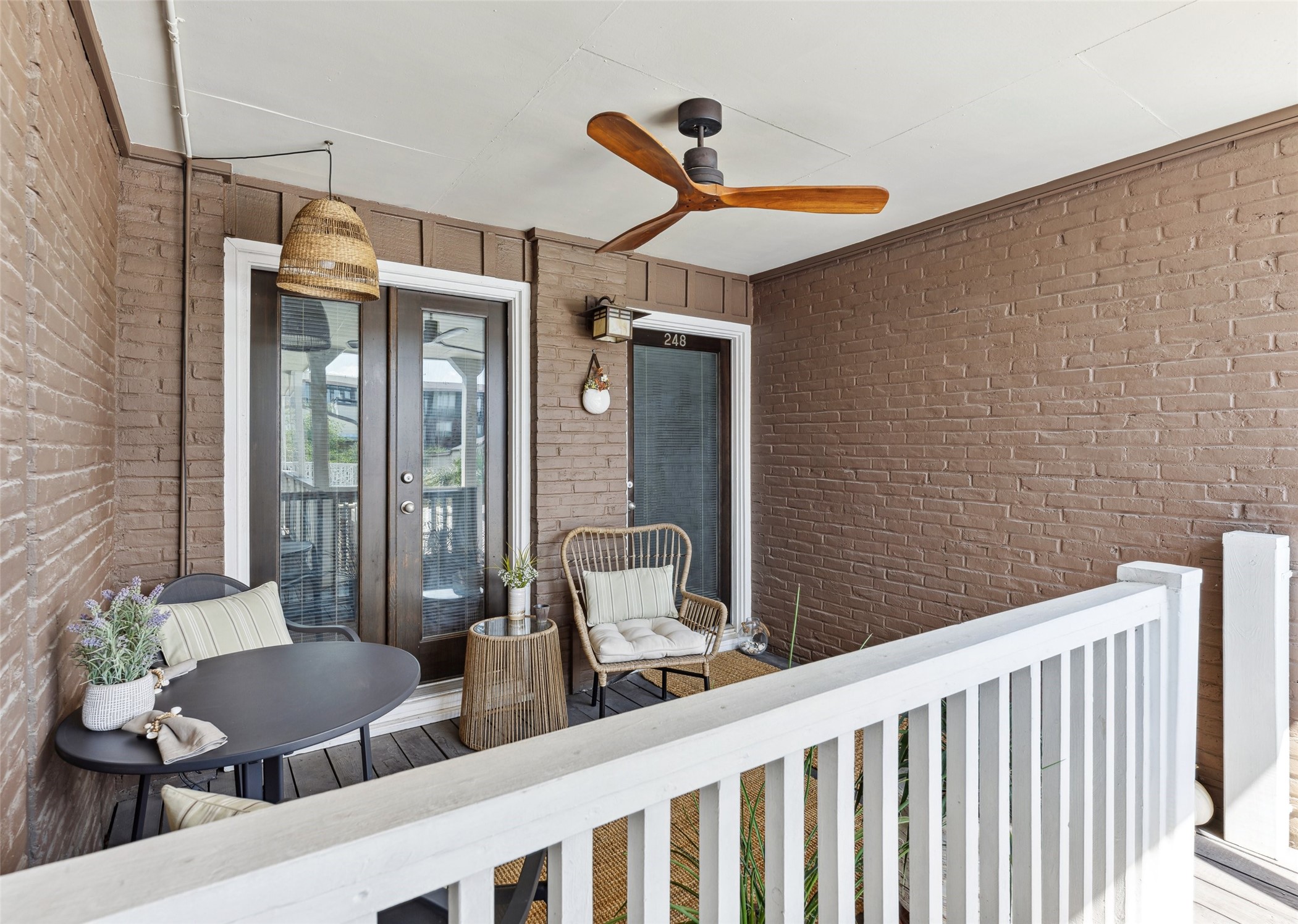 5904 Sandhurst Lane Dallas TX 75206