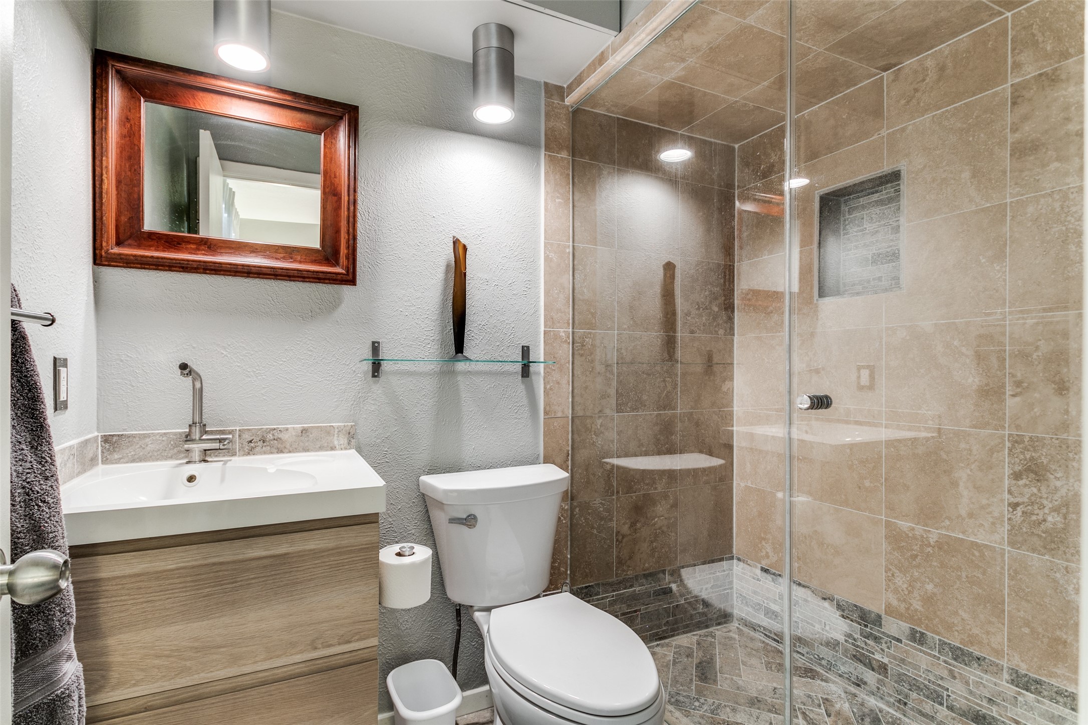 5904 Sandhurst Lane Dallas TX 75206