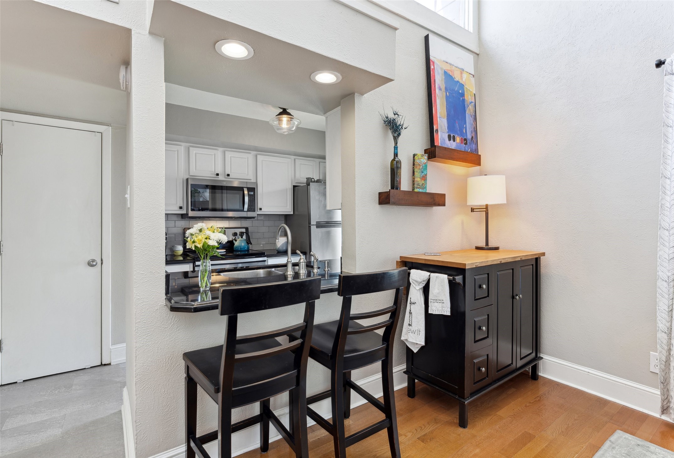 5904 Sandhurst Lane Dallas TX 75206