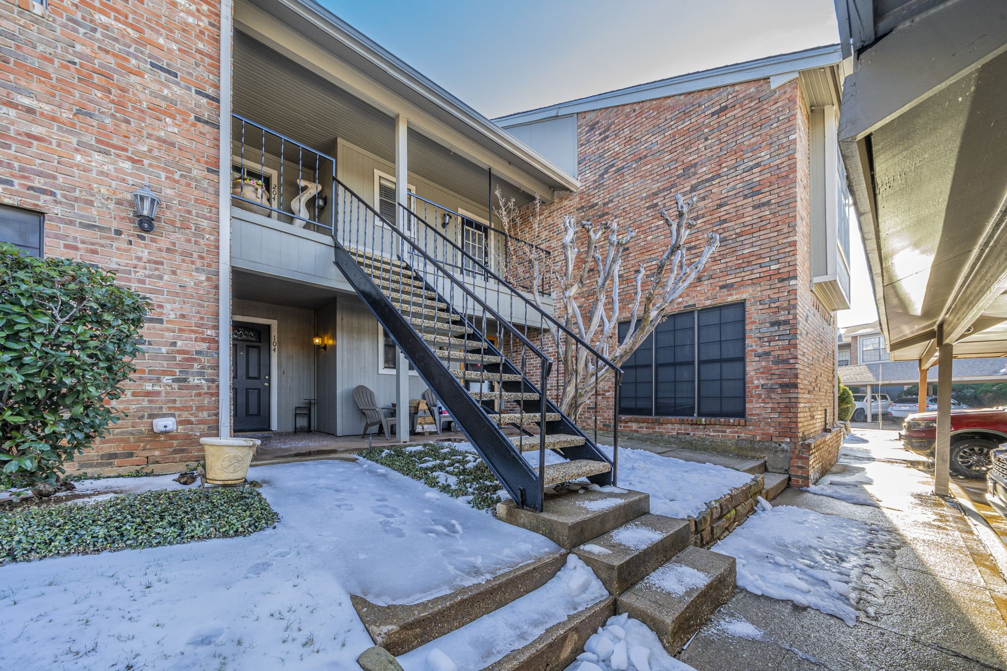 2733 Silver Creek Drive Arlington TX 76006