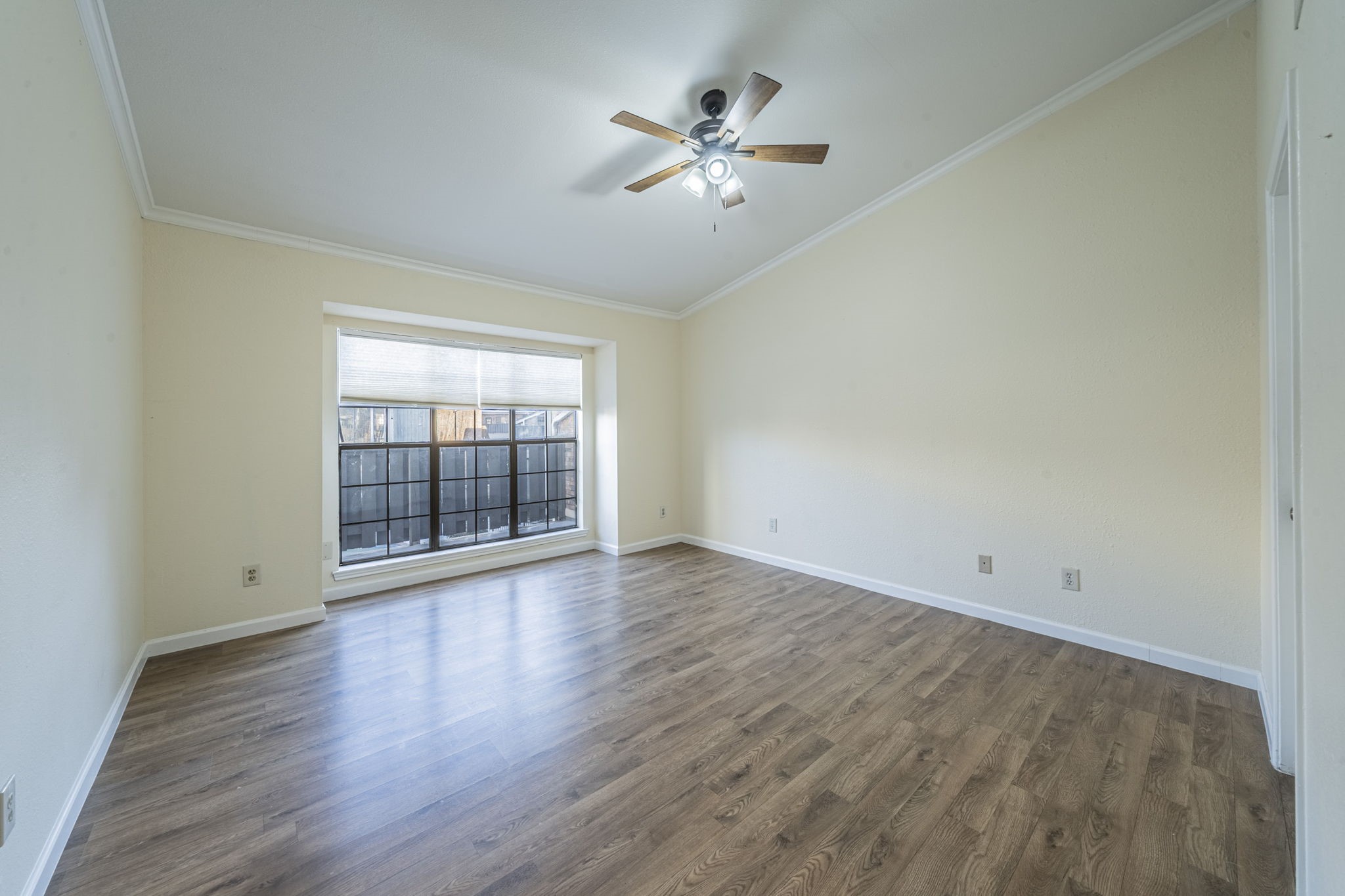 2733 Silver Creek Drive Arlington TX 76006
