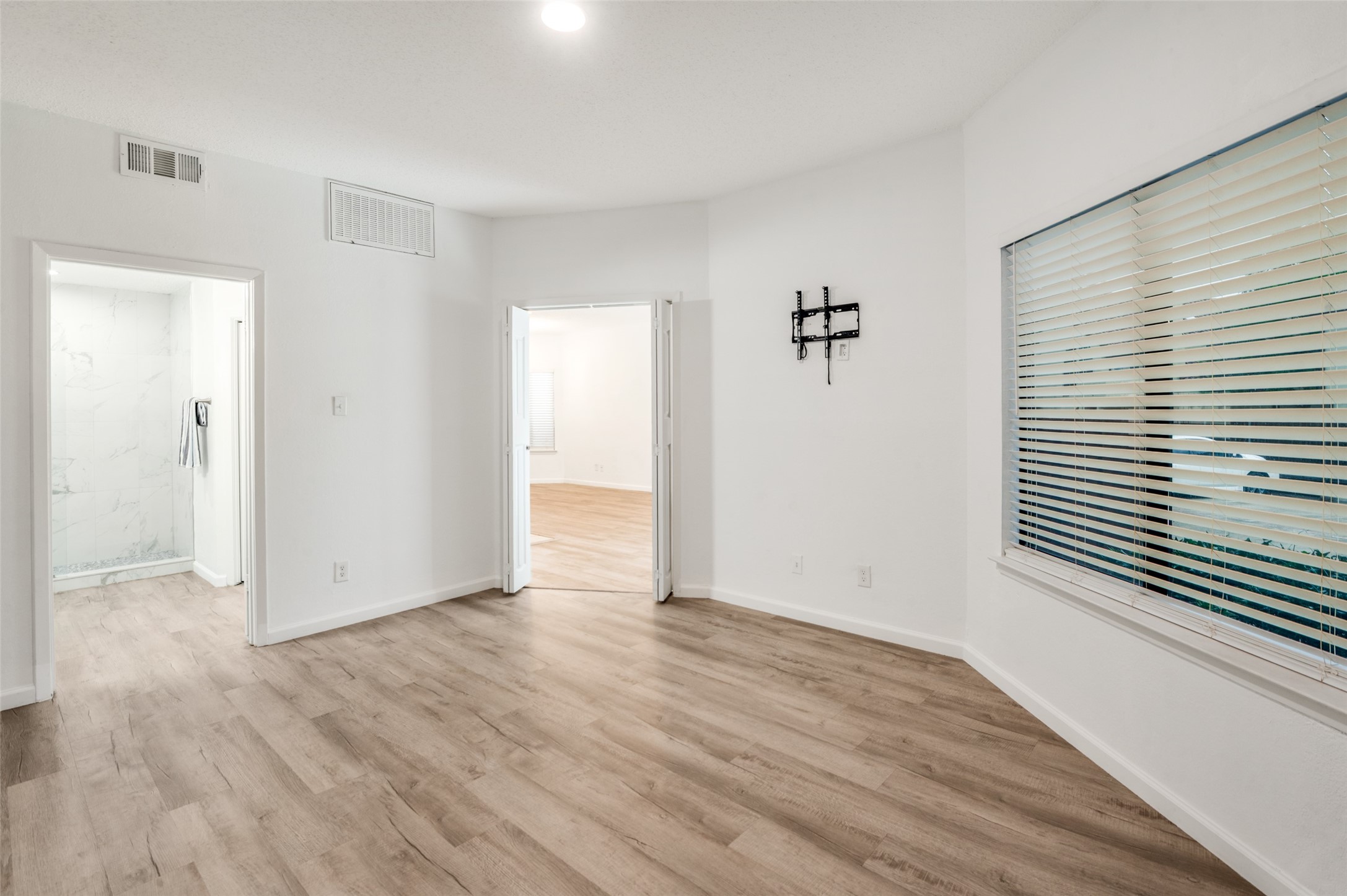 5550 Spring Valley Road Dallas TX 75254