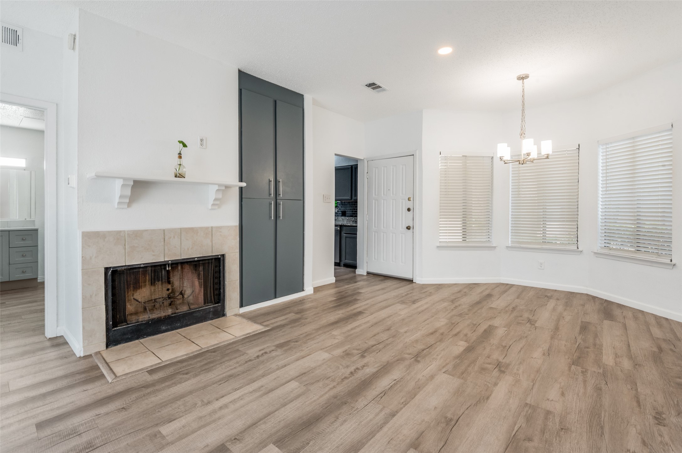 5550 Spring Valley Road Dallas TX 75254