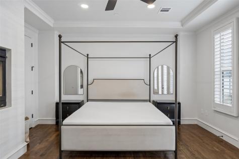 3827 Holland Avenue Dallas TX 75219