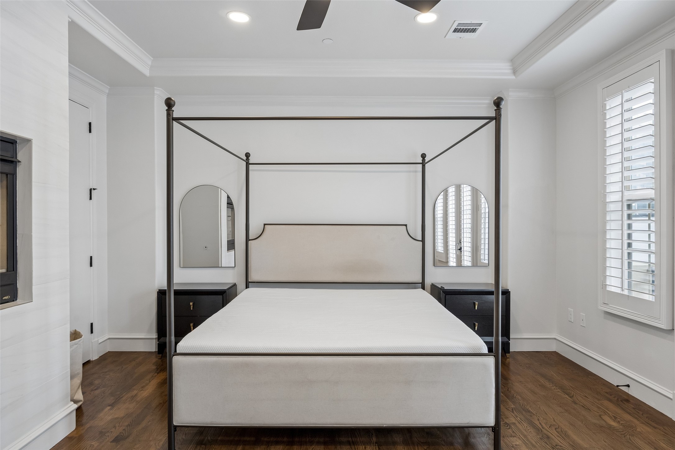 3827 Holland Avenue Dallas TX 75219