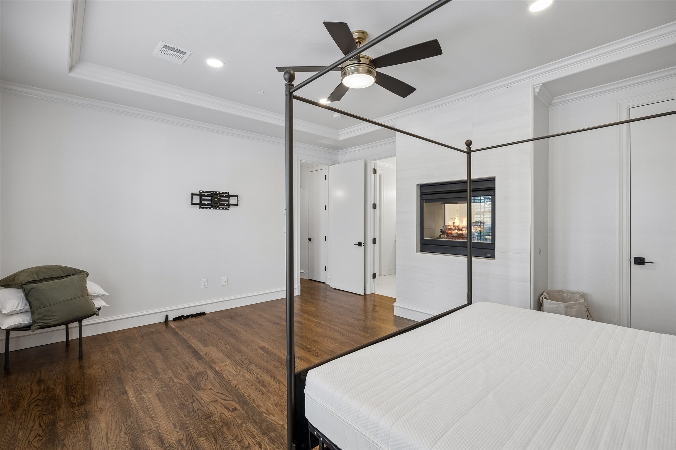 3827 Holland Avenue Dallas TX 75219