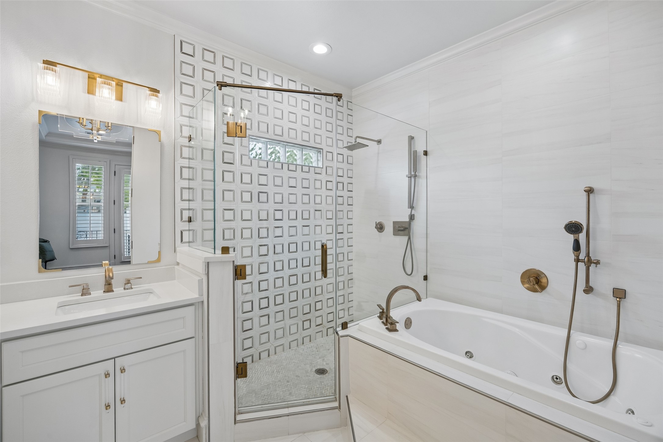 3827 Holland Avenue Dallas TX 75219