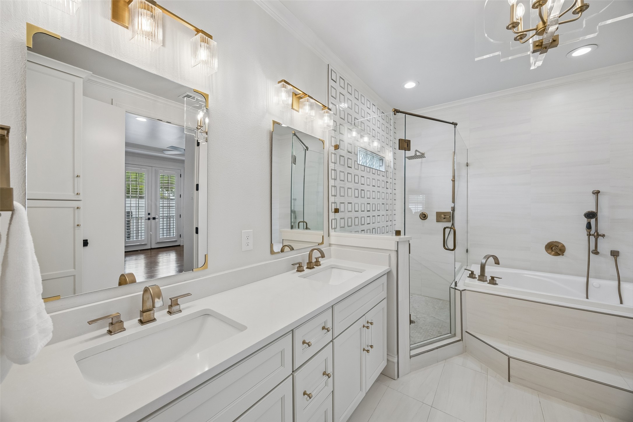 3827 Holland Avenue Dallas TX 75219