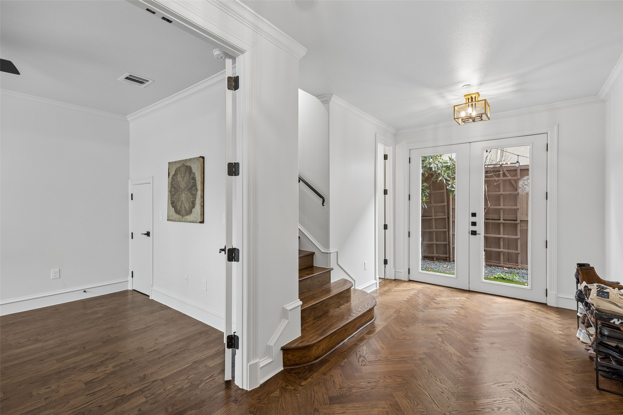 3827 Holland Avenue Dallas TX 75219