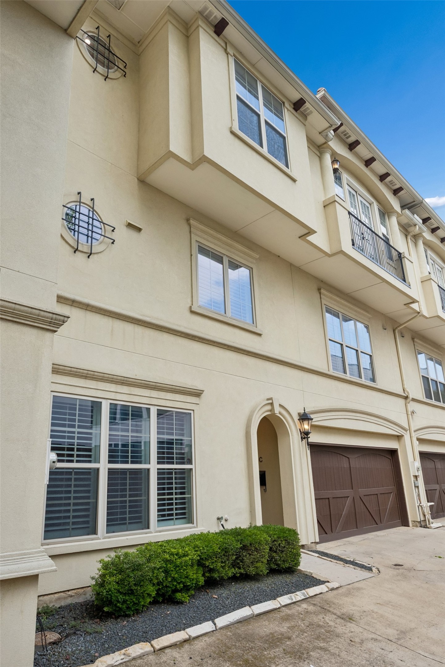 3827 Holland Avenue Dallas TX 75219