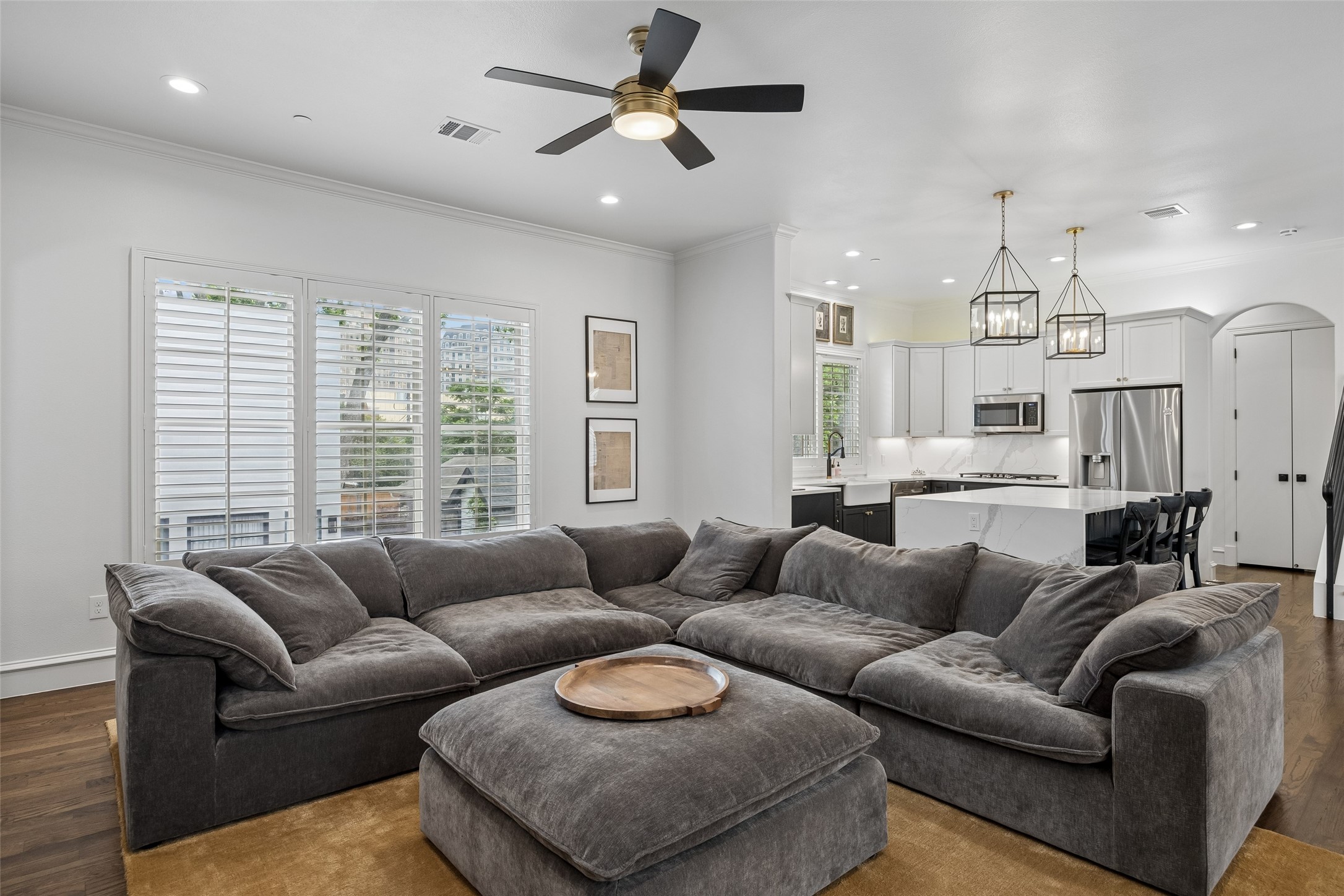 3827 Holland Avenue Dallas TX 75219