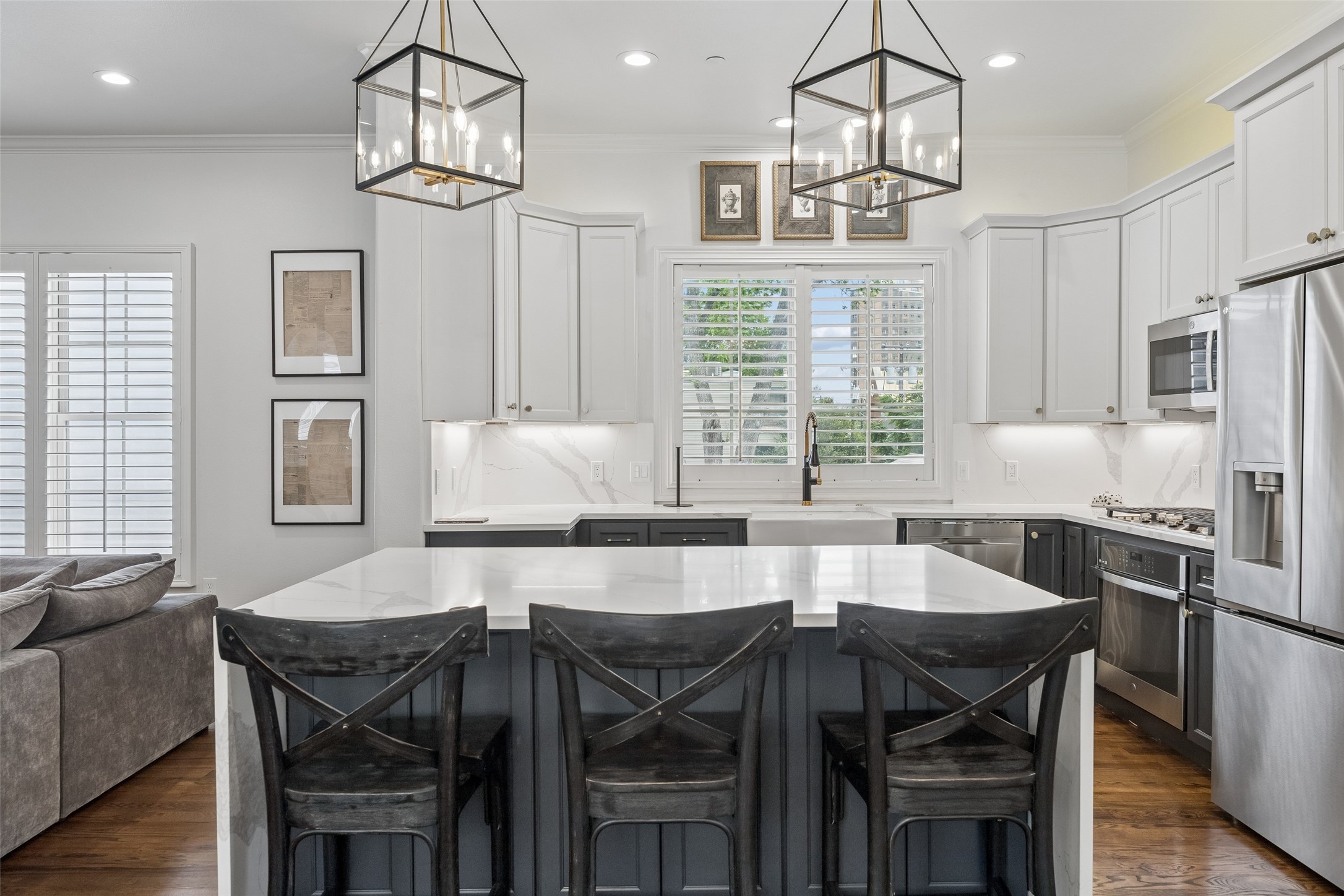 3827 Holland Avenue Dallas TX 75219