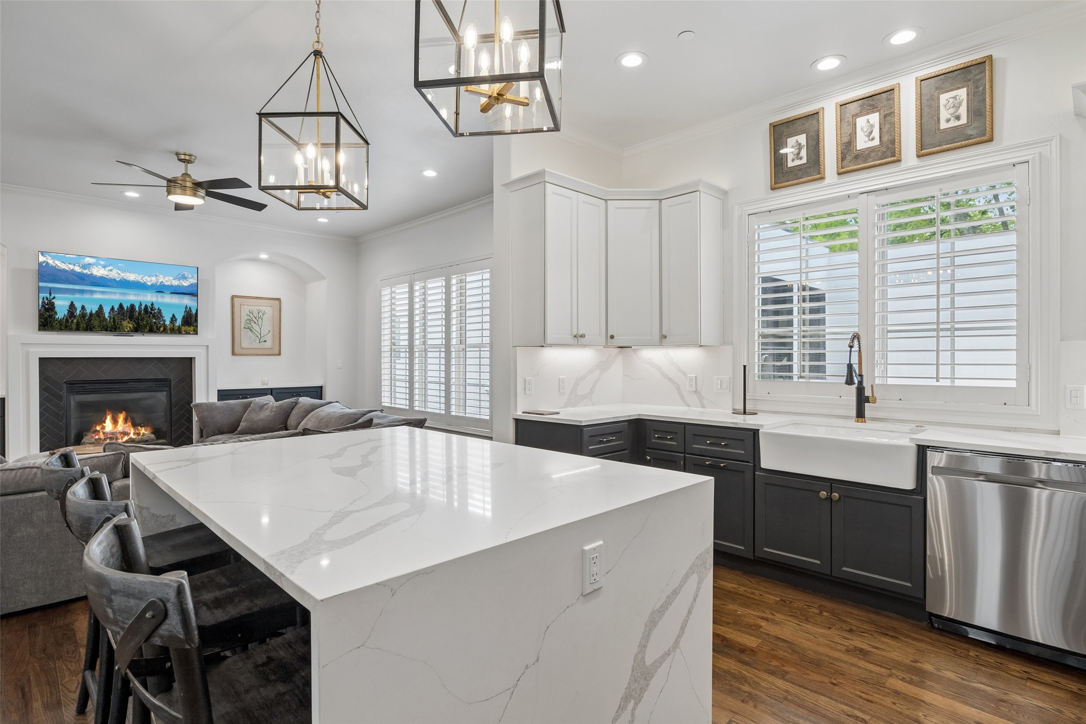 3827 Holland Avenue Dallas TX 75219
