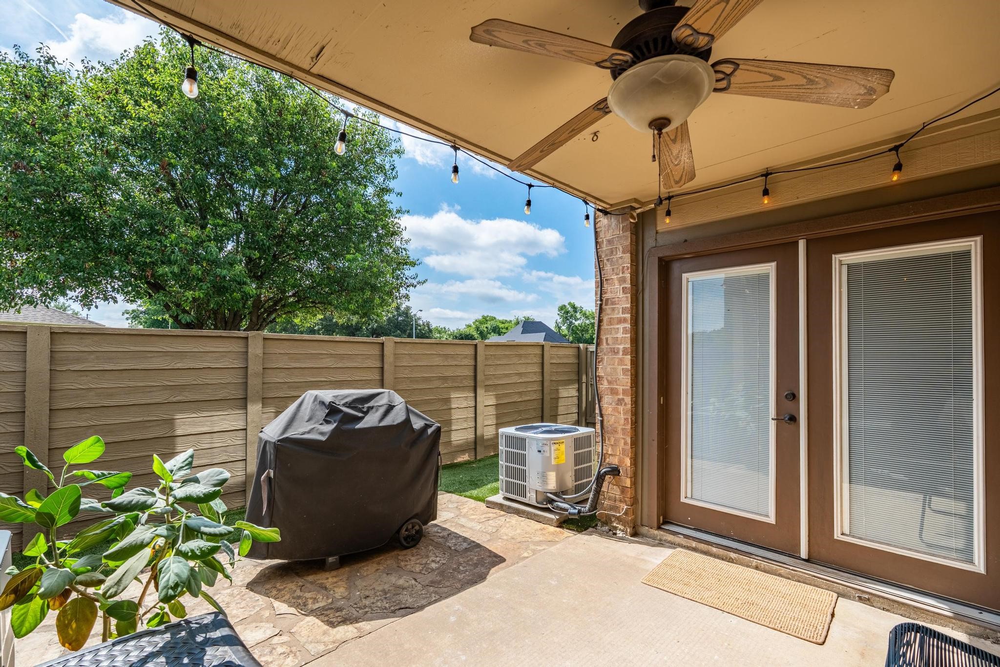 322 W Harwood Road Hurst TX 76054