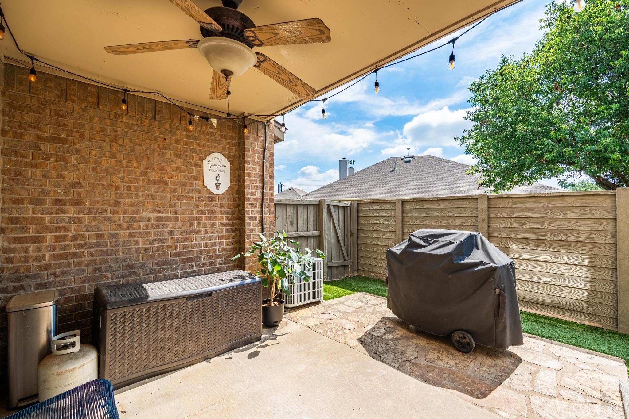 322 W Harwood Road Hurst TX 76054