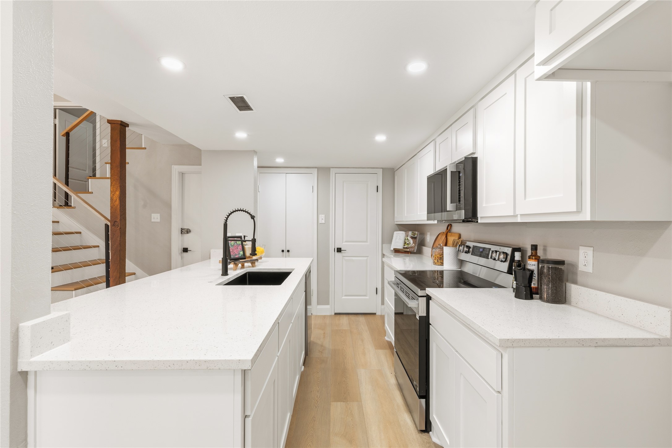 3219 Elizabeth Street Dallas TX 75204