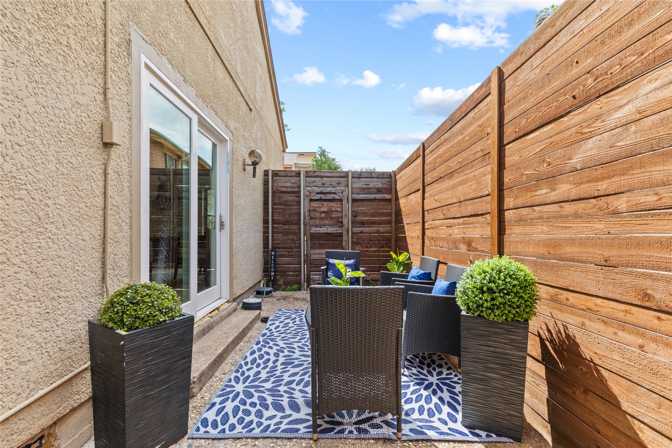 3219 Elizabeth Street Dallas TX 75204