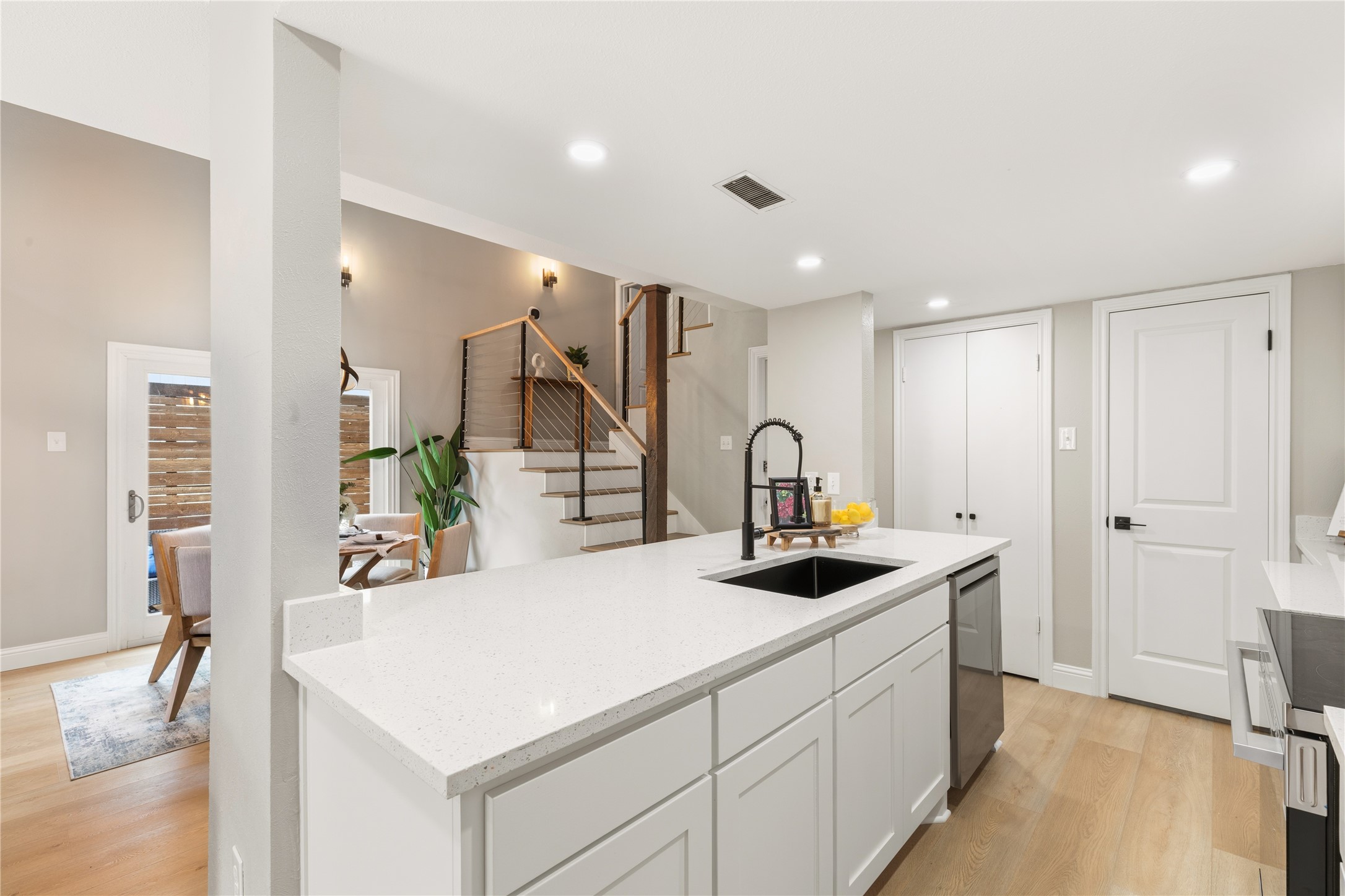 3219 Elizabeth Street Dallas TX 75204