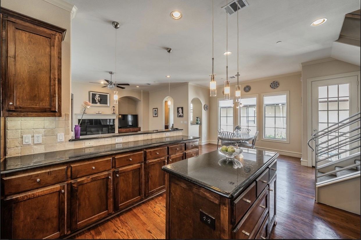 3827 Holland Avenue Dallas TX 75219