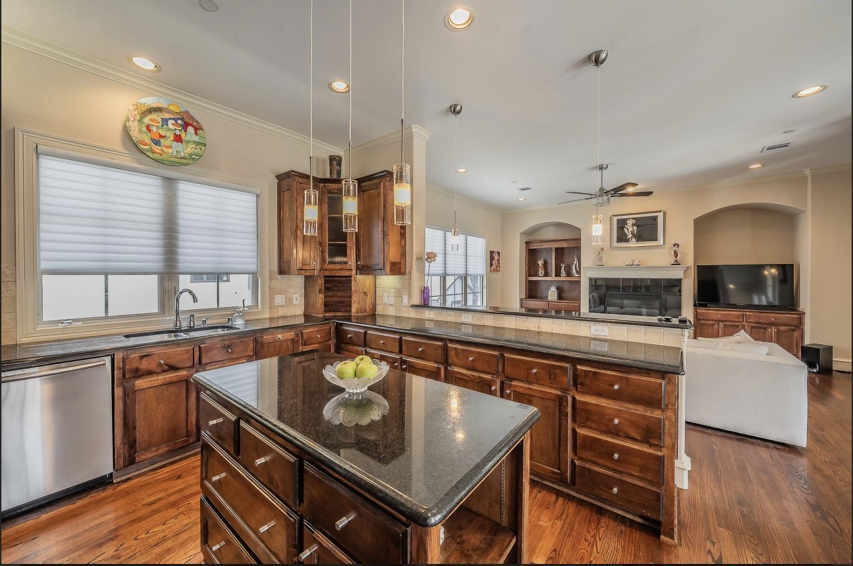 3827 Holland Avenue Dallas TX 75219