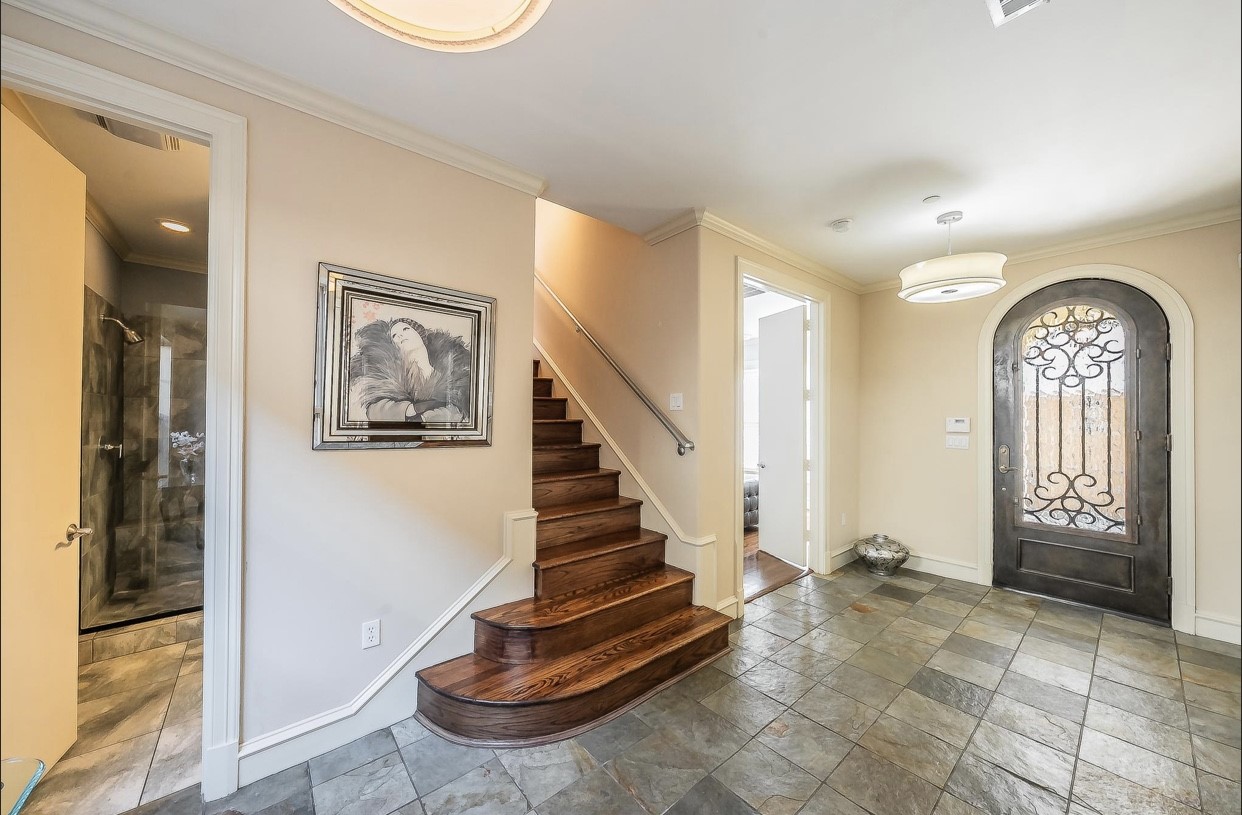 3827 Holland Avenue Dallas TX 75219