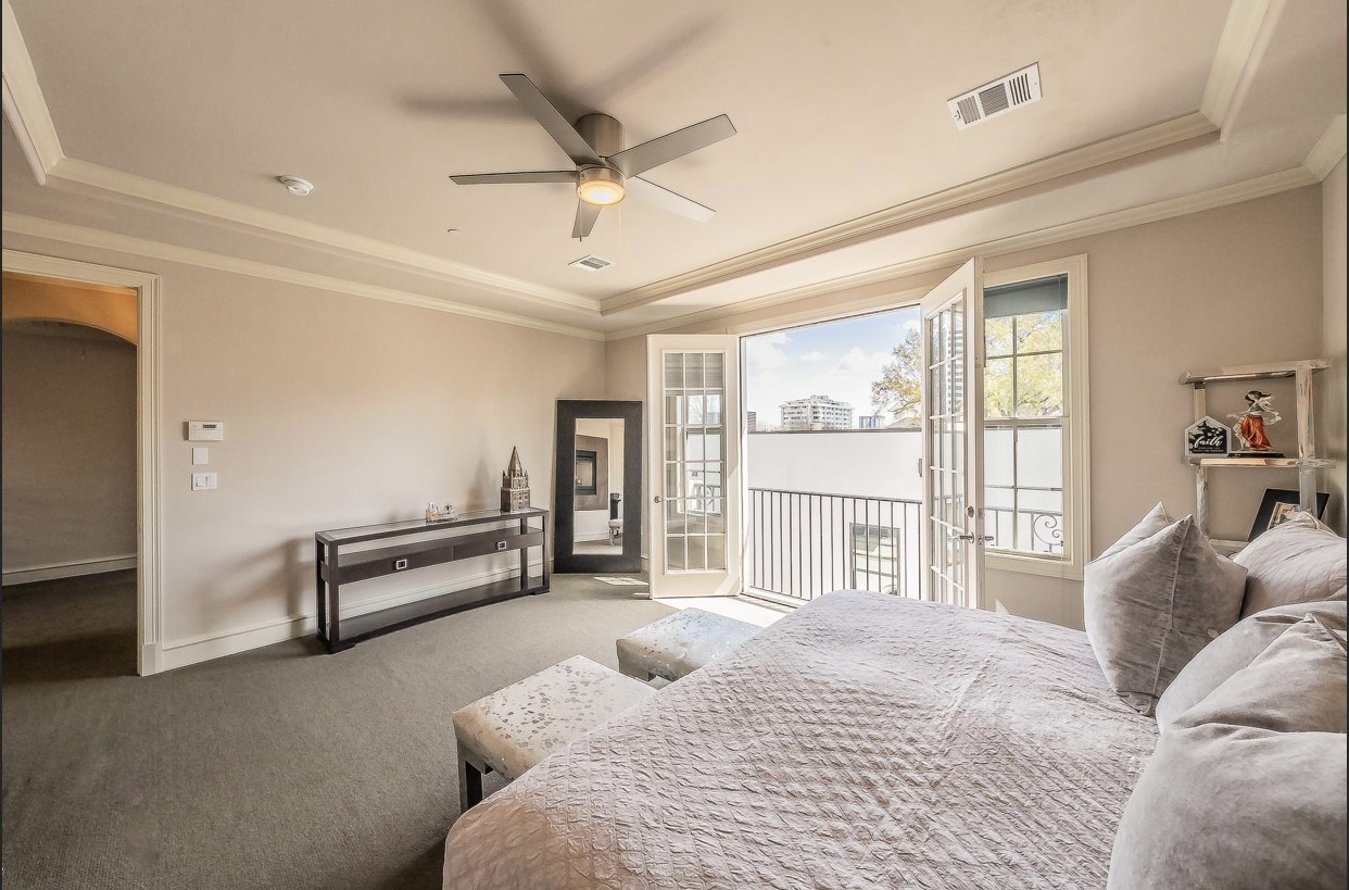 3827 Holland Avenue Dallas TX 75219