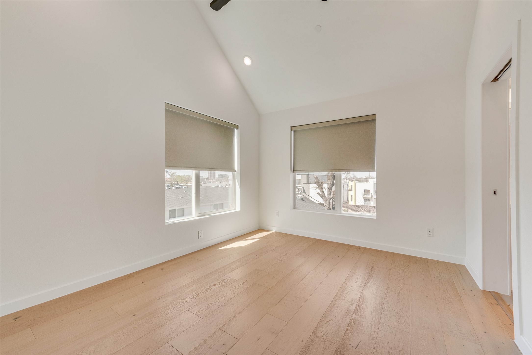 1505 N Garrett Avenue Dallas TX 75206