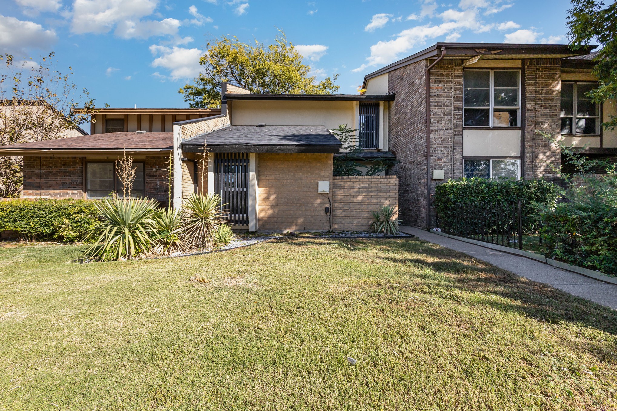 4140 Towngate Boulevard Garland TX 75041