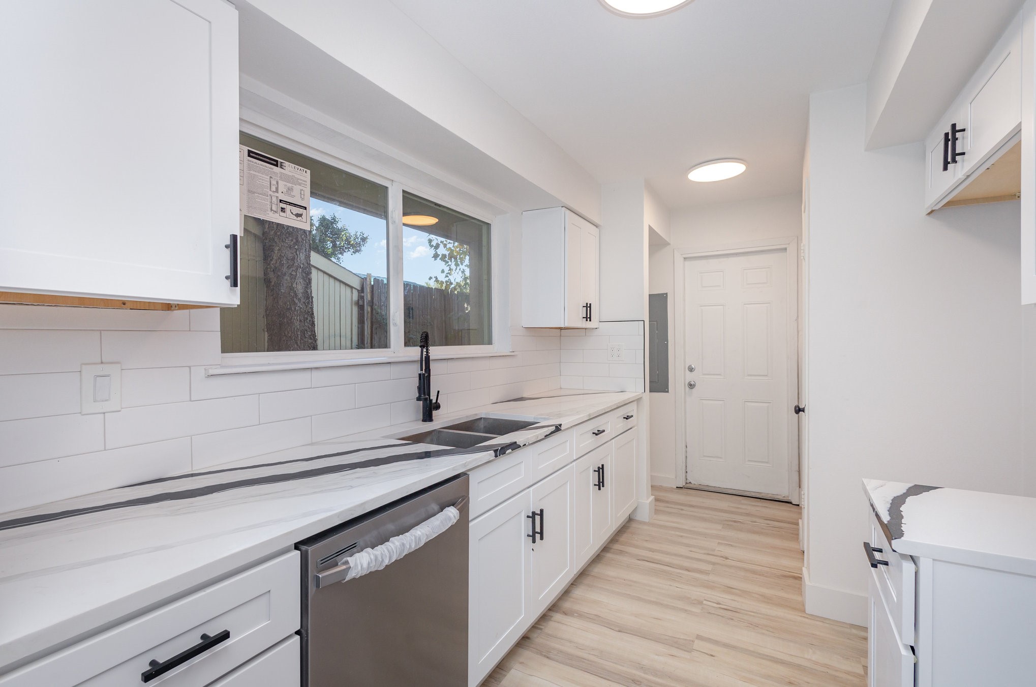 4140 Towngate Boulevard Garland TX 75041