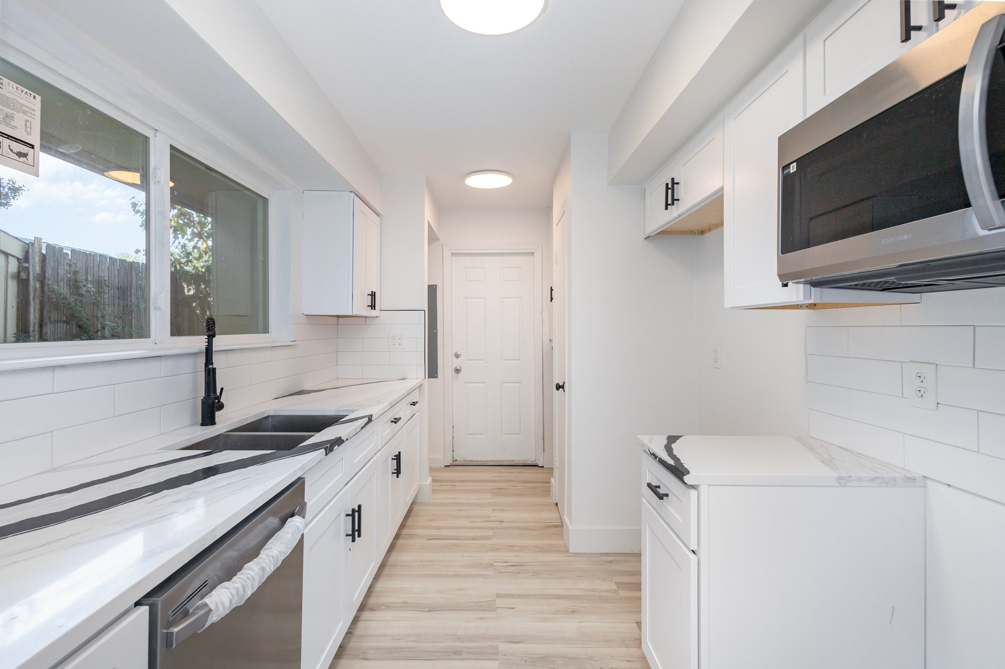 4140 Towngate Boulevard Garland TX 75041